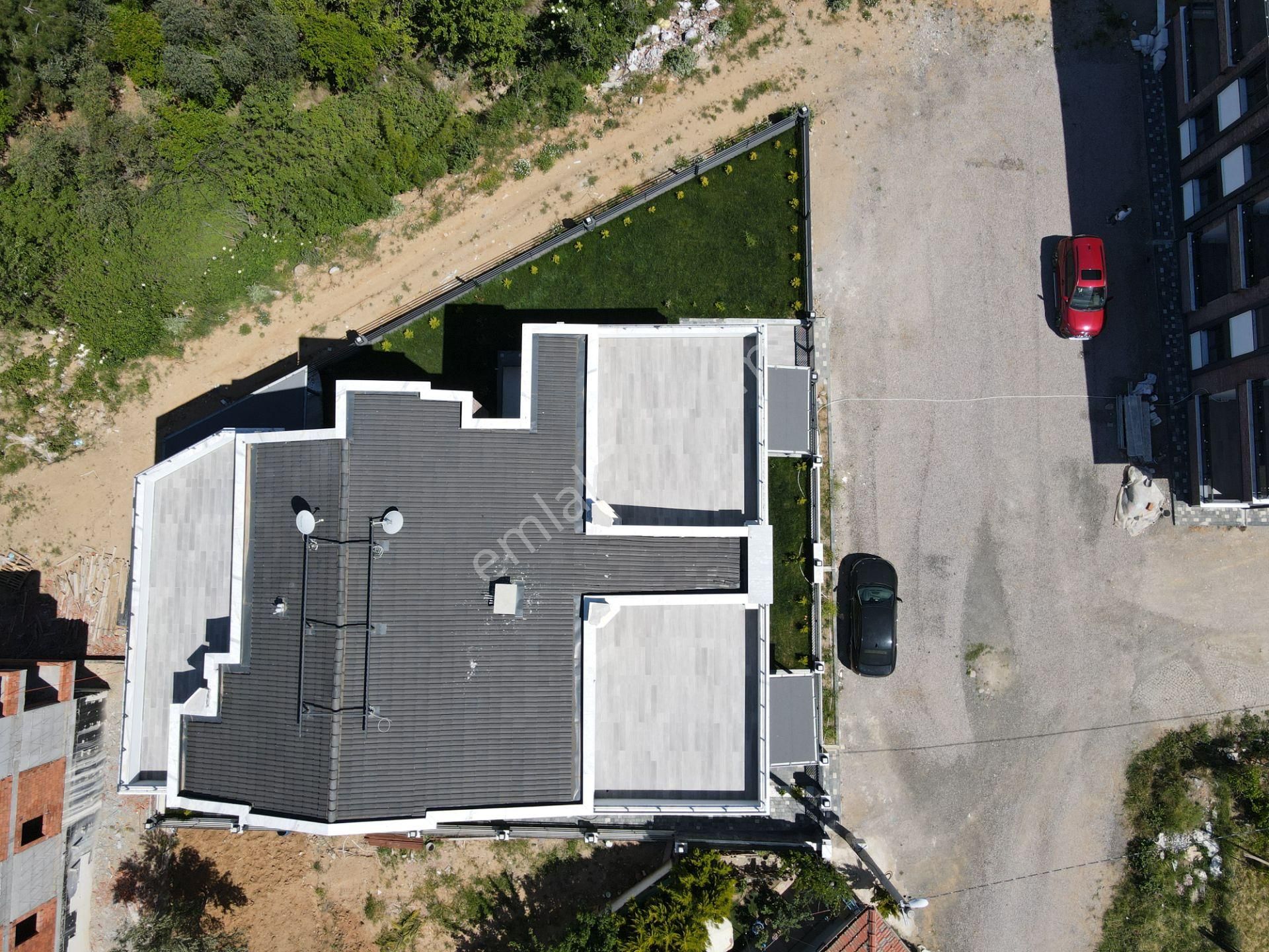 Irmaksudan Güre De Deniz Ve Dağ Manzaralı 5+1 Villa - Görsel 13