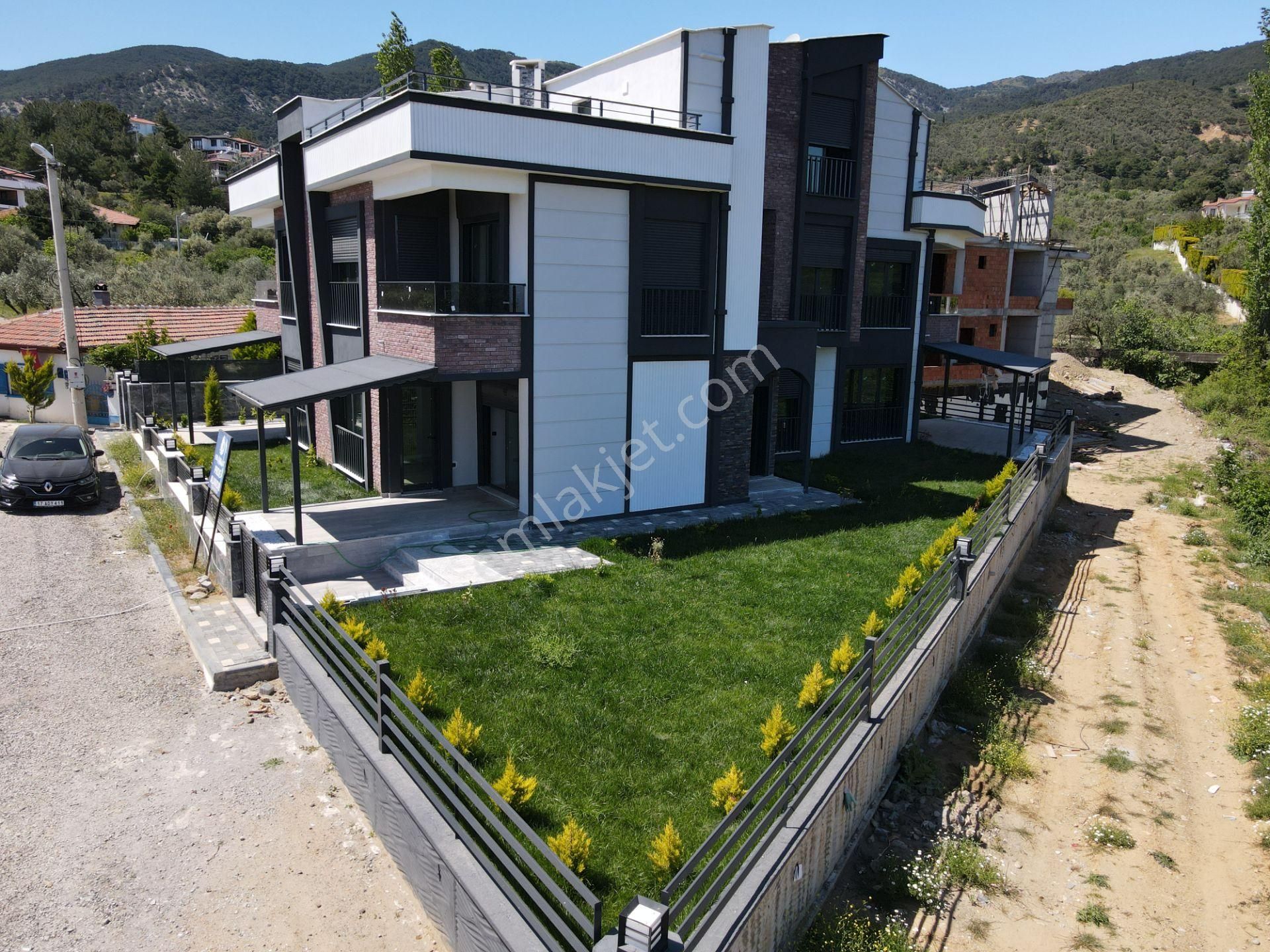 Irmaksudan Güre De Deniz Ve Dağ Manzaralı 5+1 Villa - Görsel 12