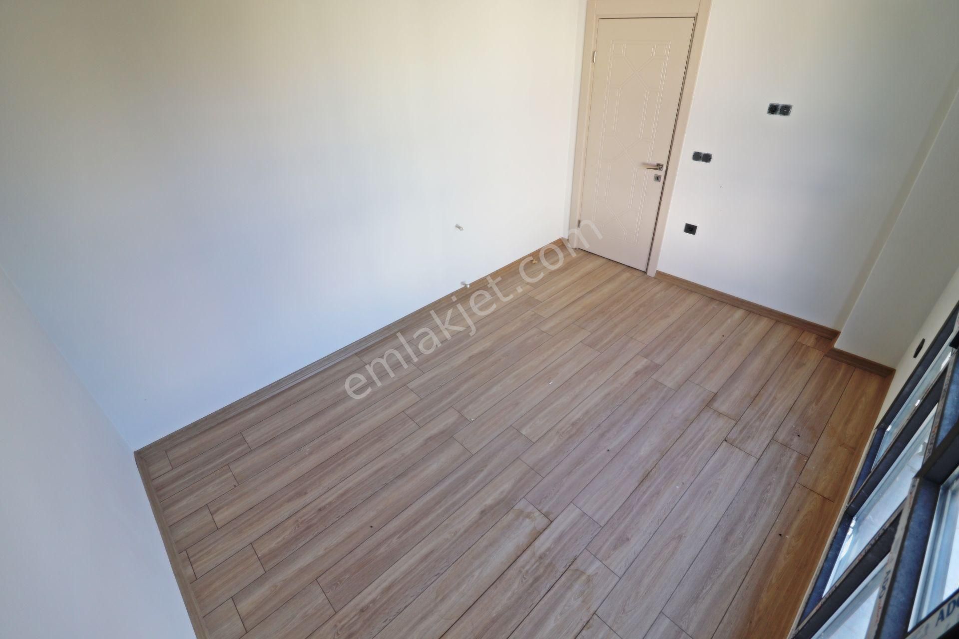 Burhaniye De Tasarımıyla Göz Kamaştıran Havuzlu Otoparklı3+1villa - Görsel 23