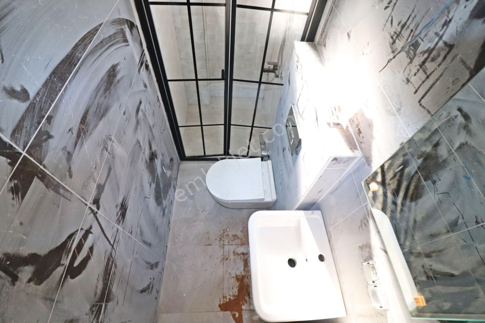 Burhaniye De Tasarımıyla Göz Kamaştıran Havuzlu Otoparklı3+1villa - Görsel 16