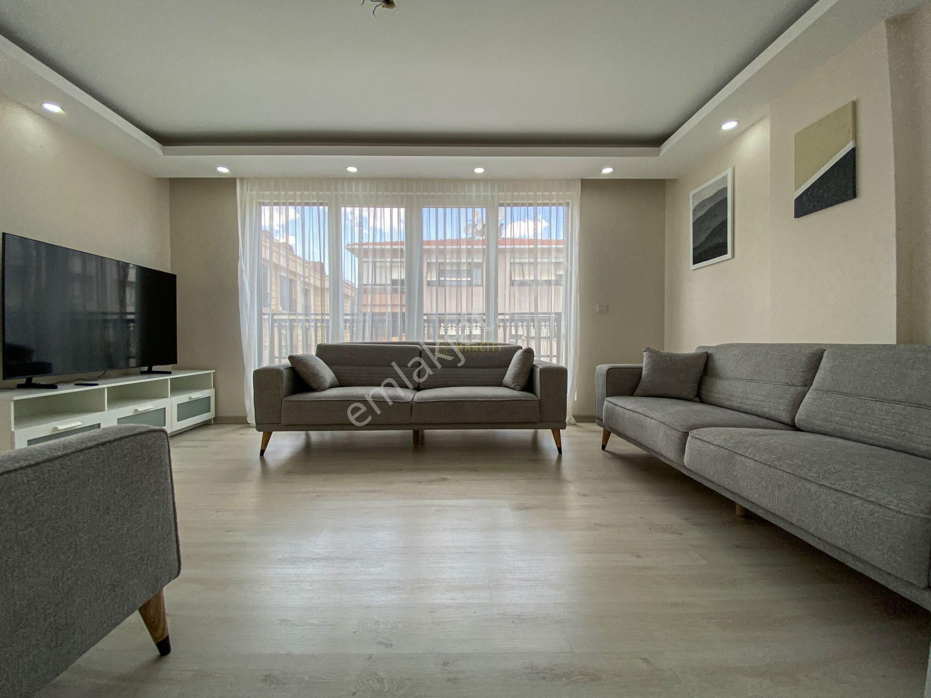 Marcity'den Öğretmen Evi Yakını 2+1 90m² 3.kat K.otoparklı