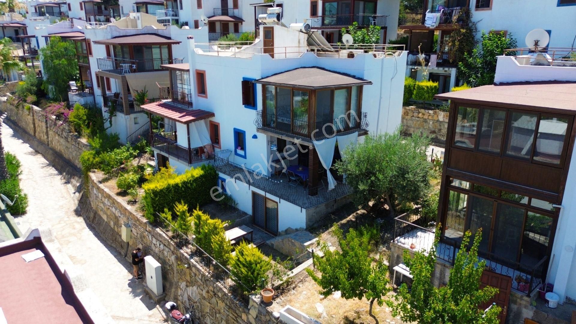 Boğaziçi Adabükünde Full Deniz Manzaralı 4+1 Dubleks Villa - Görsel 8