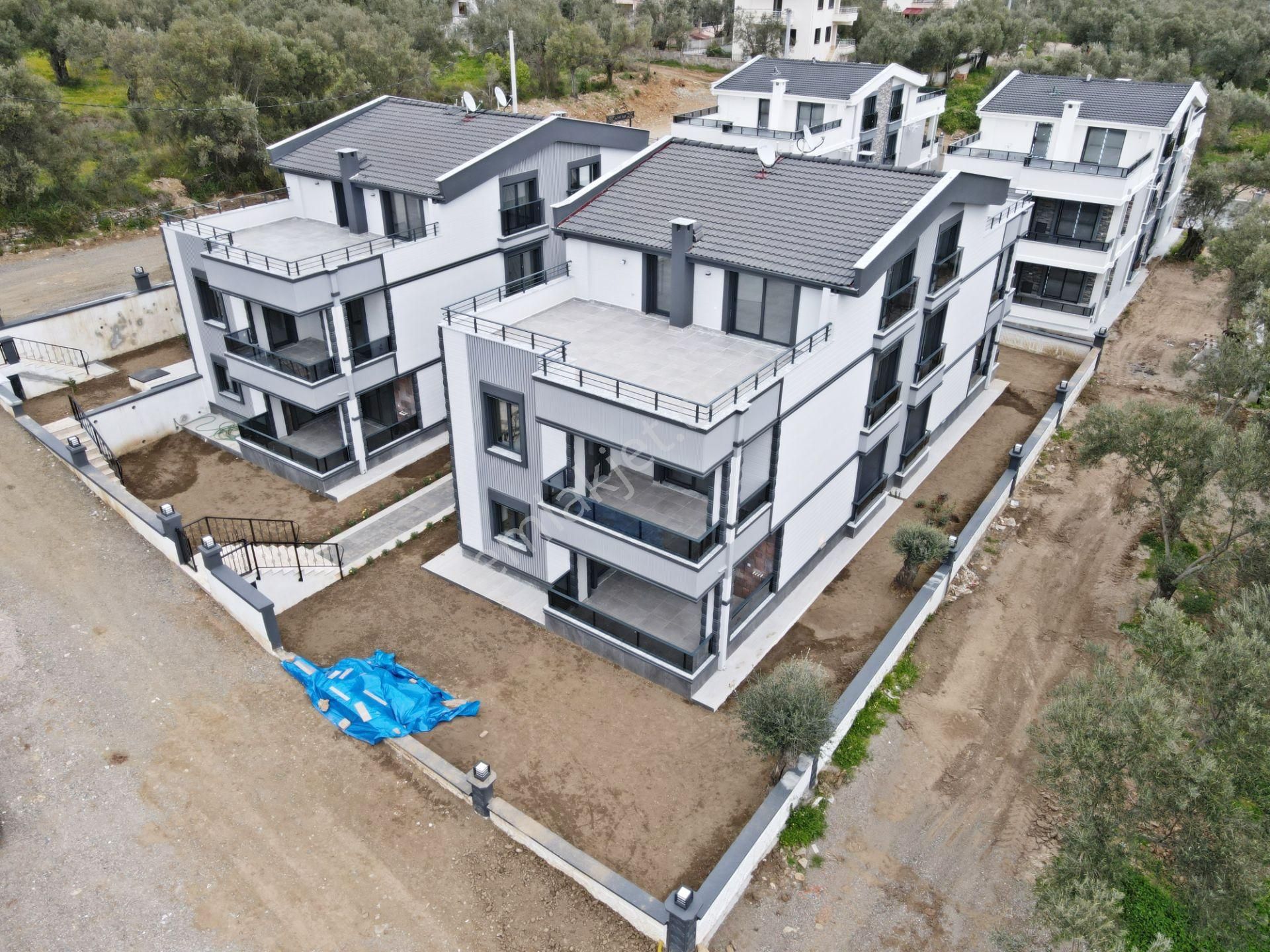 Hayalinizdeki Deniz Ve Dağ Manzaraya Sahip 4+1 Villa - Görsel 13