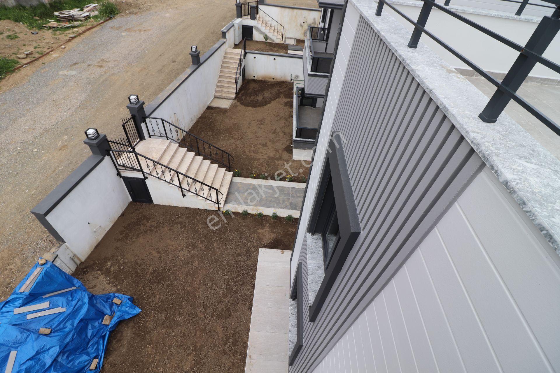 Hayalinizdeki Deniz Ve Dağ Manzaraya Sahip 4+1 Villa - Görsel 24