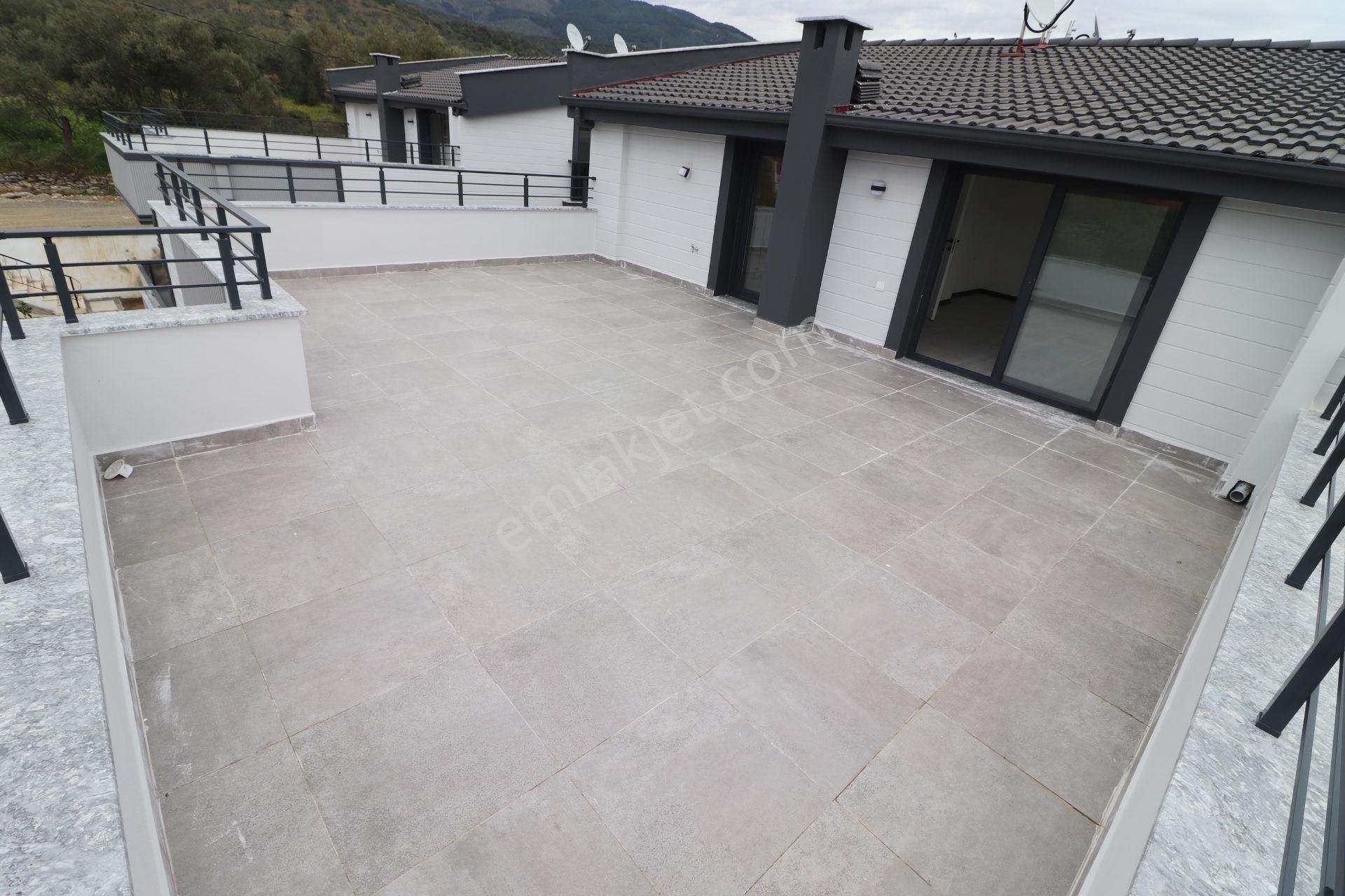 Hayalinizdeki Deniz Ve Dağ Manzaraya Sahip 4+1 Villa - Görsel 10