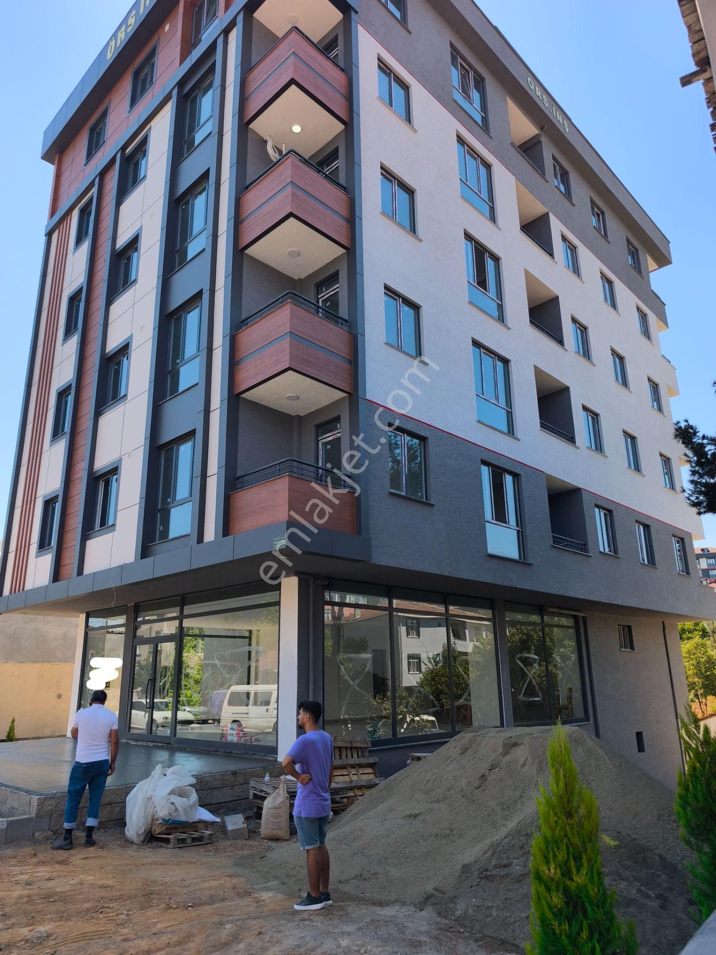 Acil Sultanbeyli Necipfazıl Mah.satılık 90.m 2+1 Lüx Daire