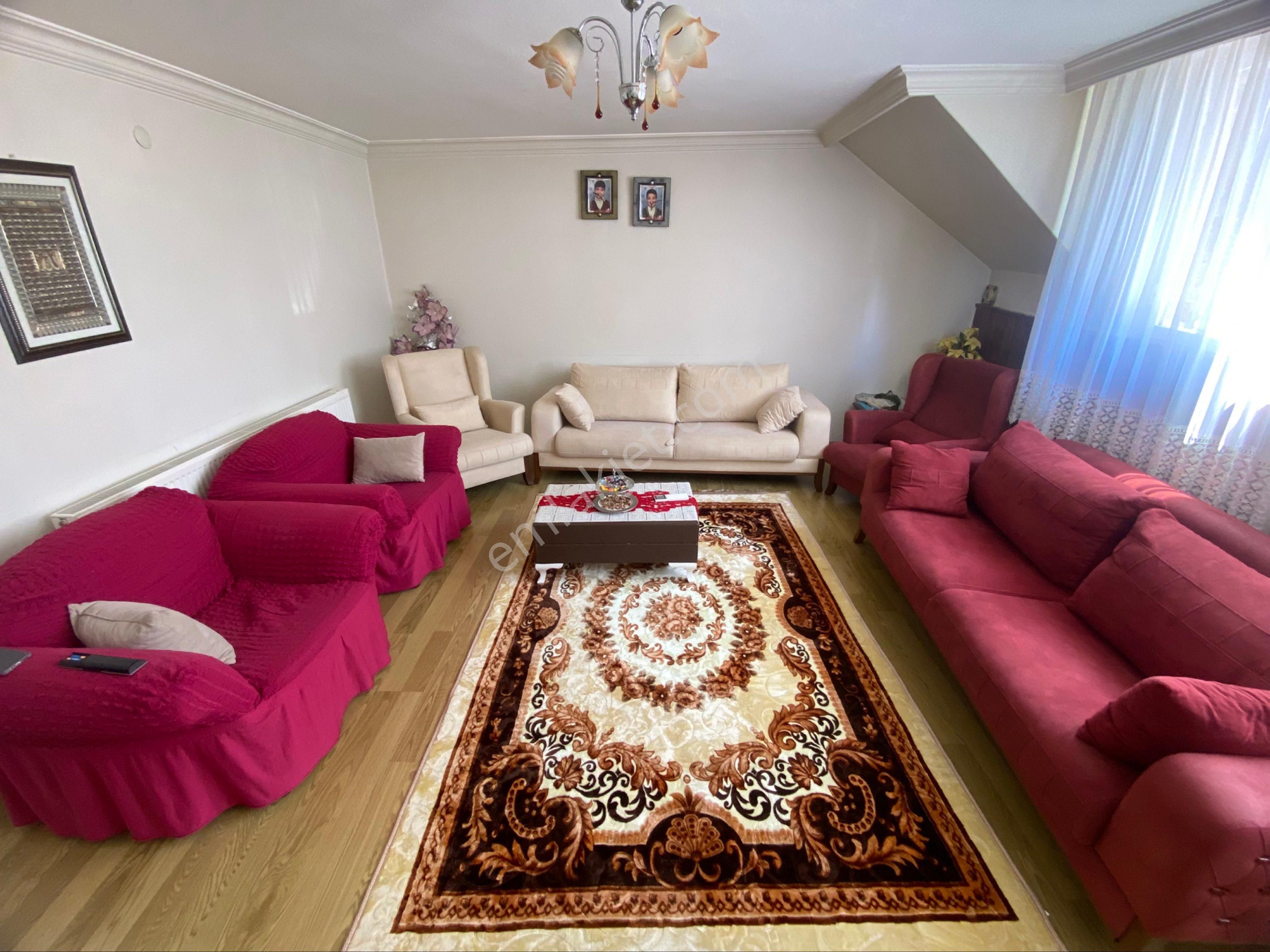 Barbaros Mah’de 3+1 Aydınlık 150m2 Geniş Ferah Merkezi Konumda Satılık Daire