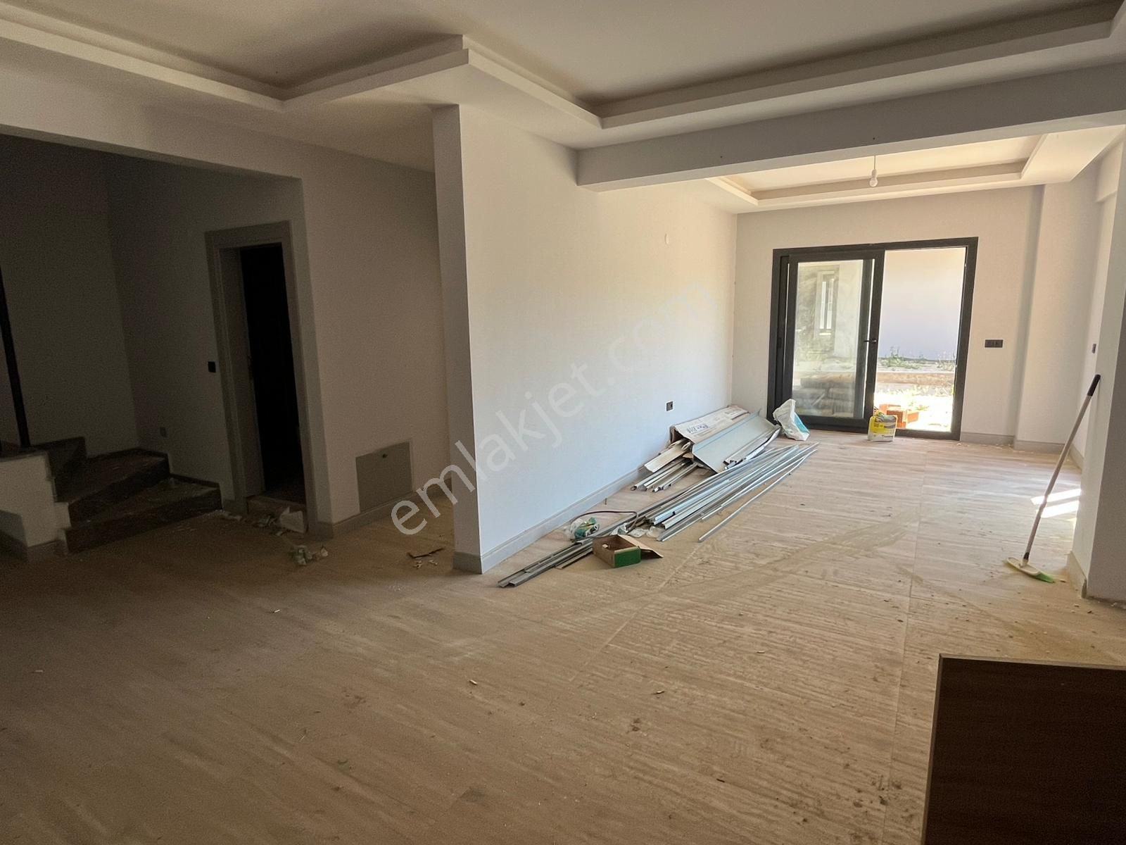 Menemen Villakent’te Satılık 5+1, Triplex Villa - Görsel 8