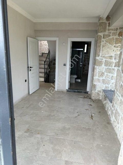 Çandarlıda 3+1 Satılık Müstakil Sıfır Taş Villa - Görsel 8