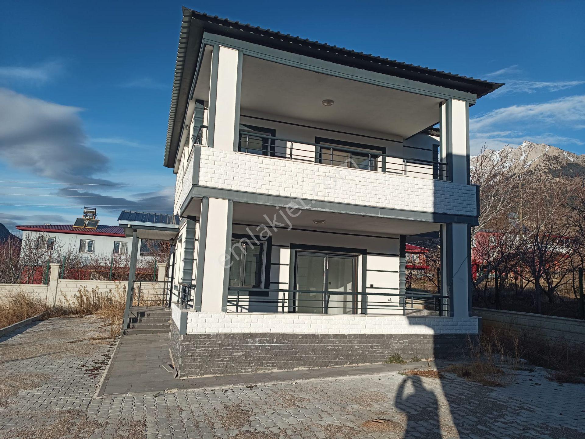 İşbilir Gayrimenkul Pozantı Hamidiye Mah. 5+2 Dubleks Satılık Villa - Görsel 3