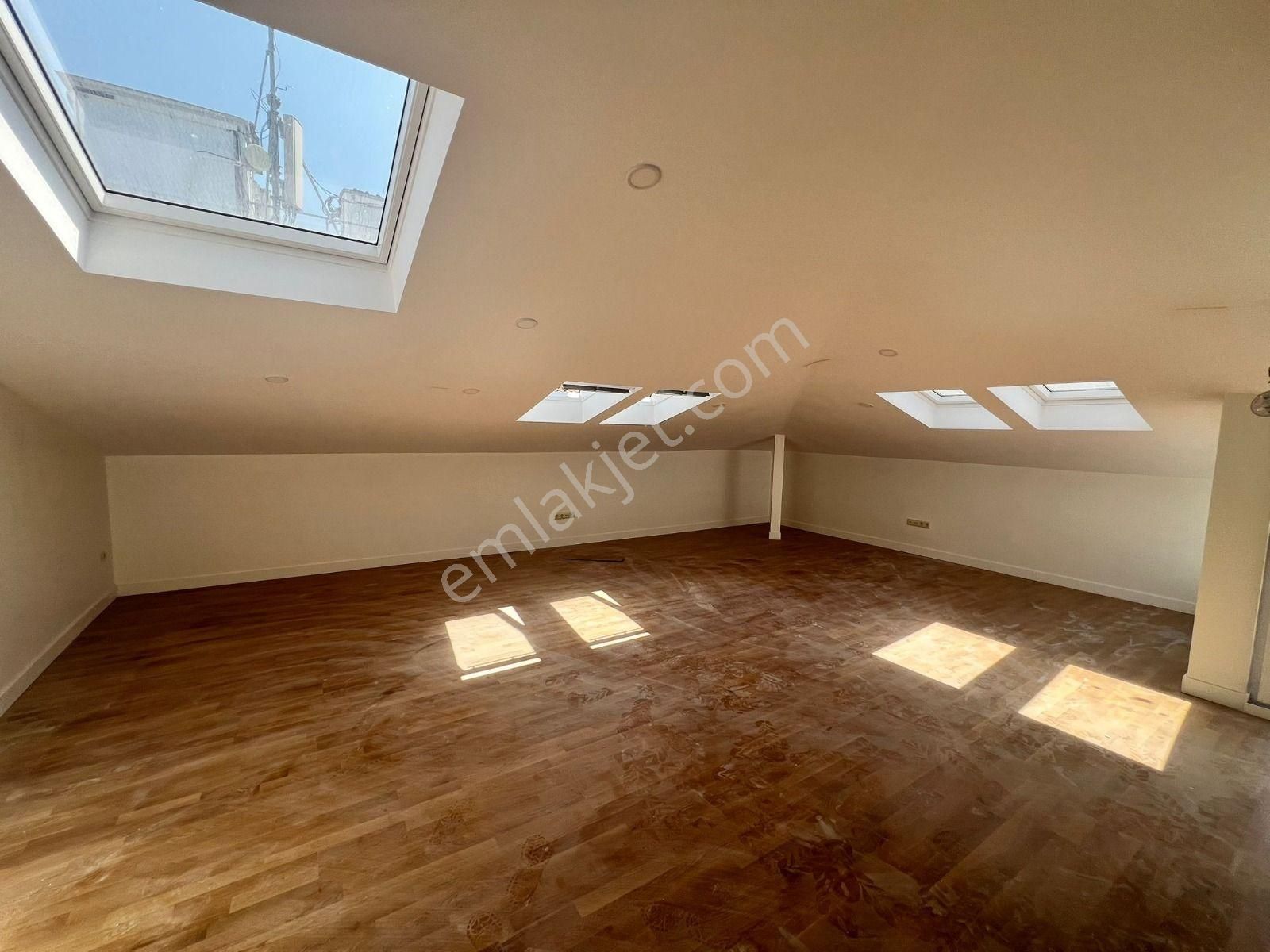 Etiler' De 3+1, Ferah Ve Kullanışlı Yeni Binada Çatı Dubleksi - Görsel 10