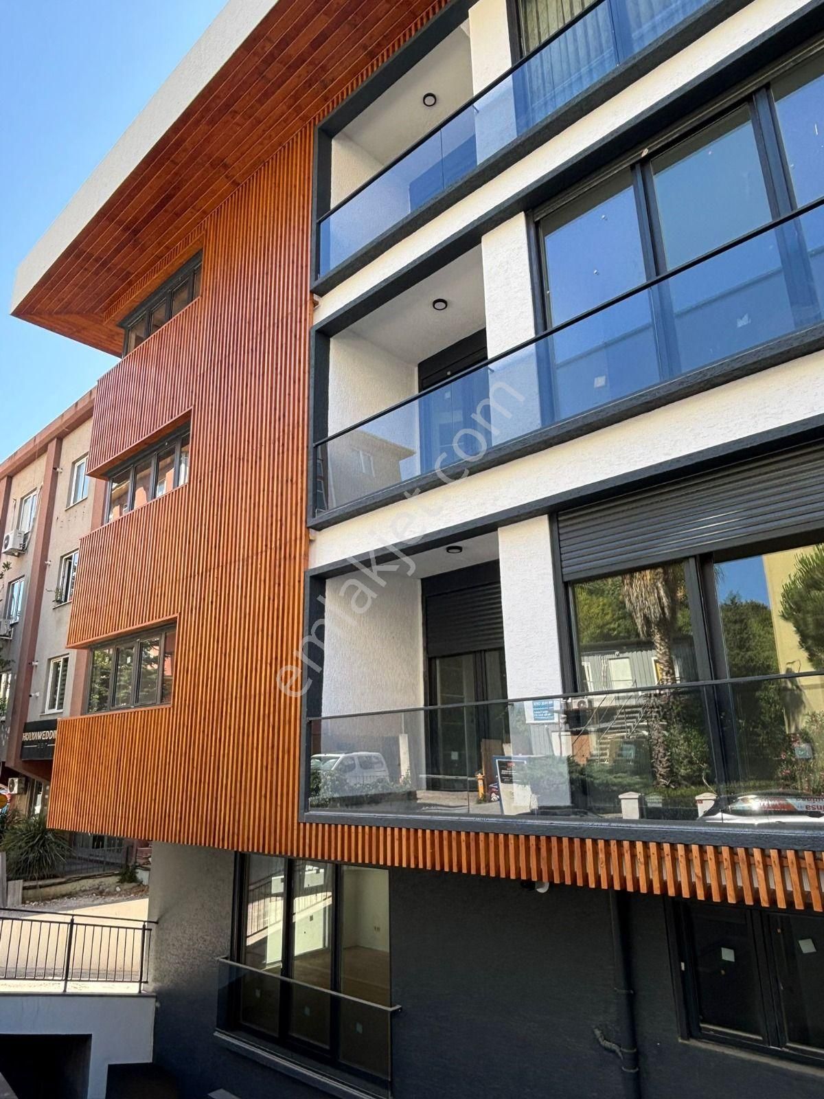 Etiler' De 3+1, Ferah Ve Kullanışlı Yeni Binada Çatı Dubleksi - Görsel 15