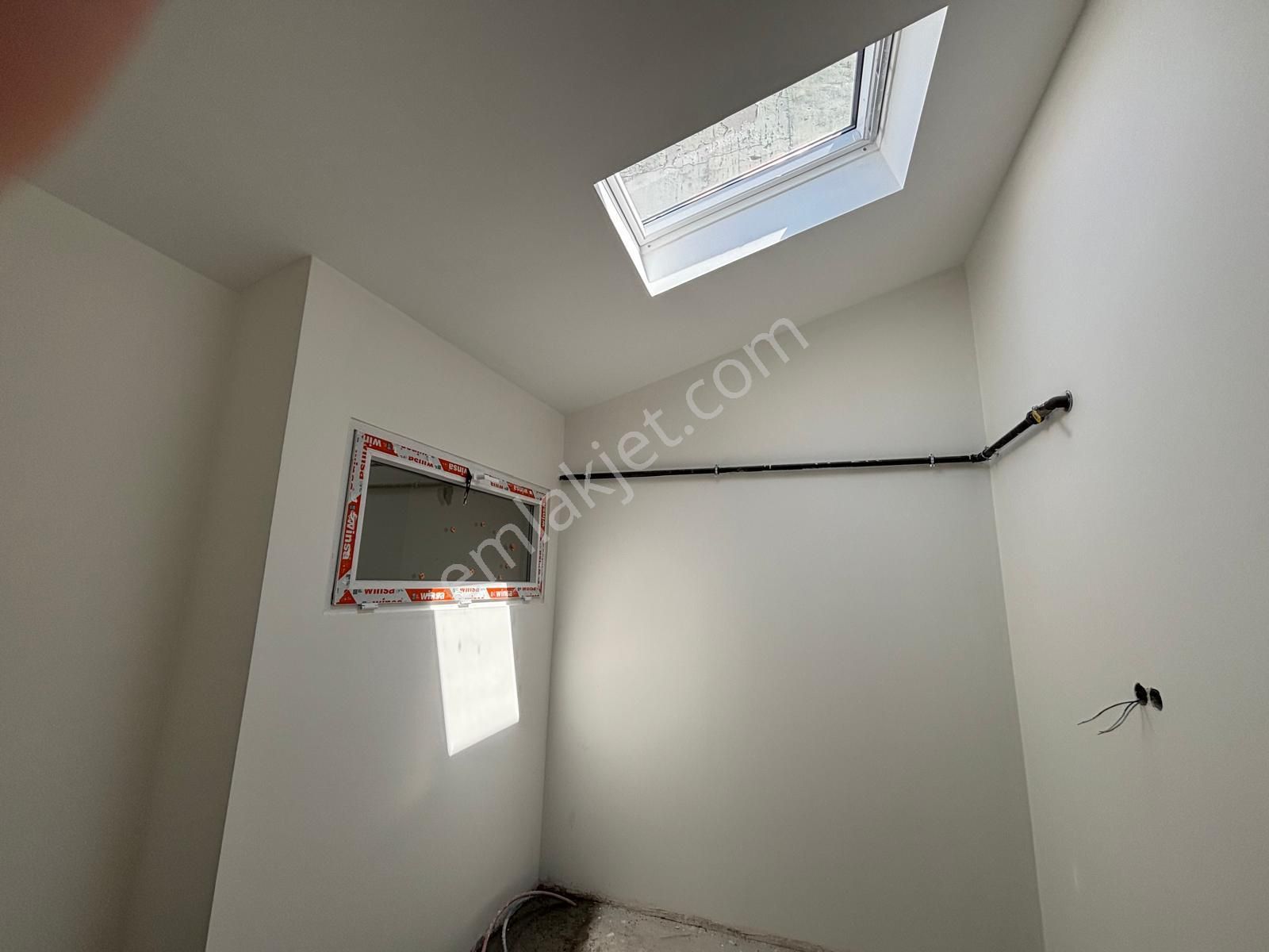 Etiler' De 3+1, Ferah Ve Kullanışlı Yeni Binada Çatı Dubleksi - Görsel 8