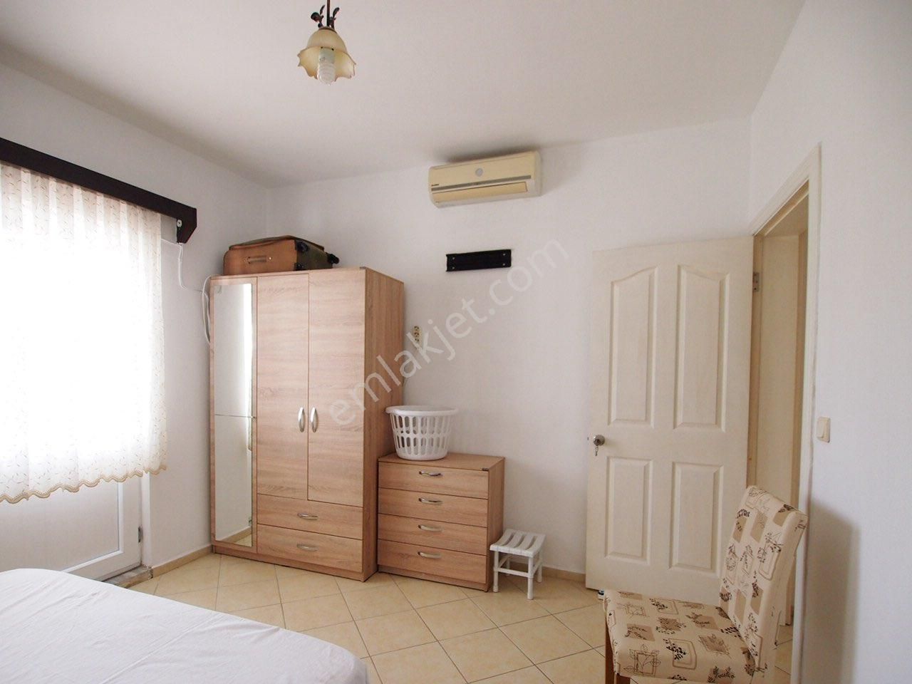 Bitezde Satılık Denize 200 Metre Villa Büyük Bahçeli Bulunmaz Ev - Görsel 18