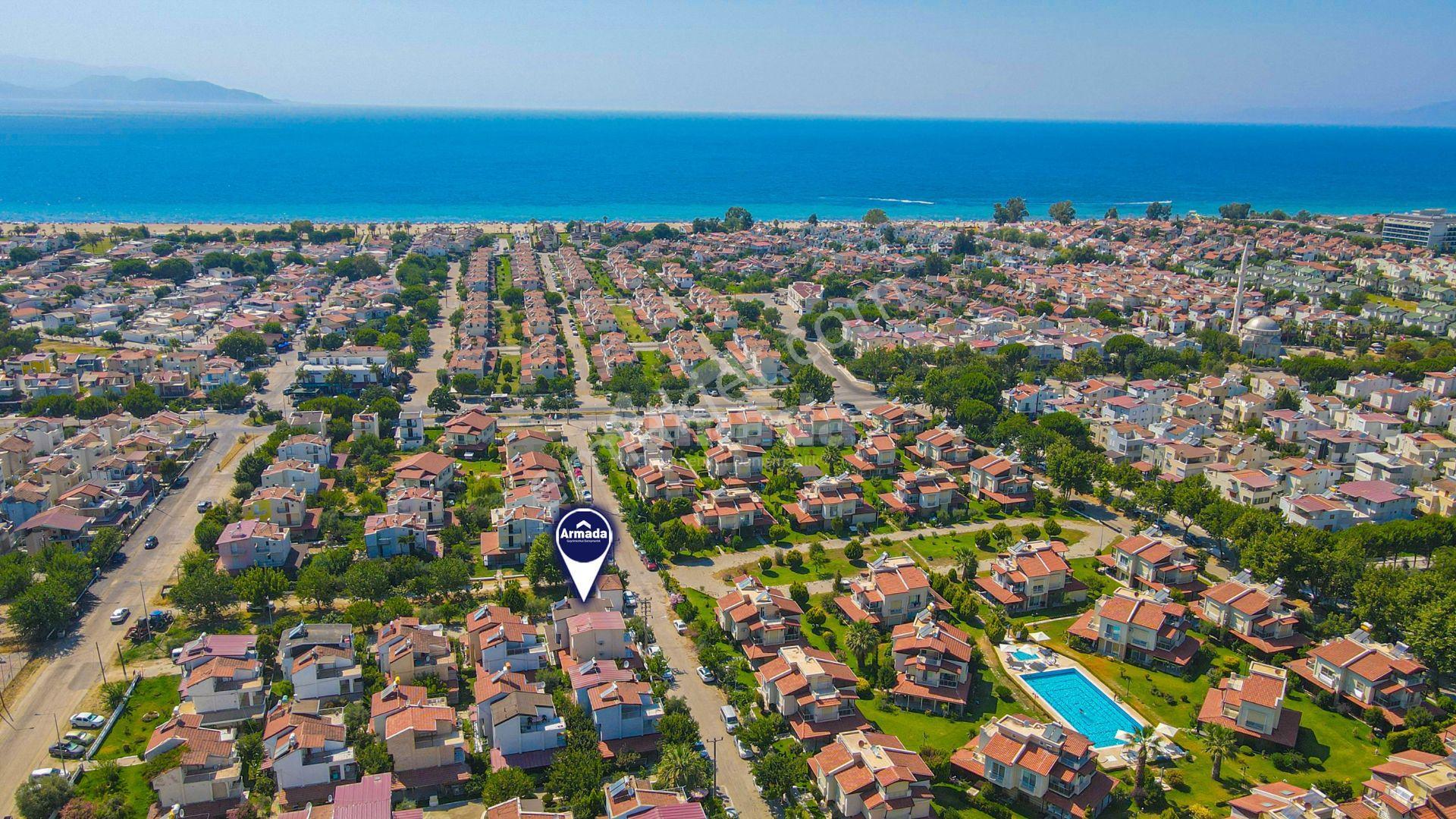 Kuşadası Davutlar Sahilde Köşe Konumlu 5+1 Tripleks Villa - Görsel 3
