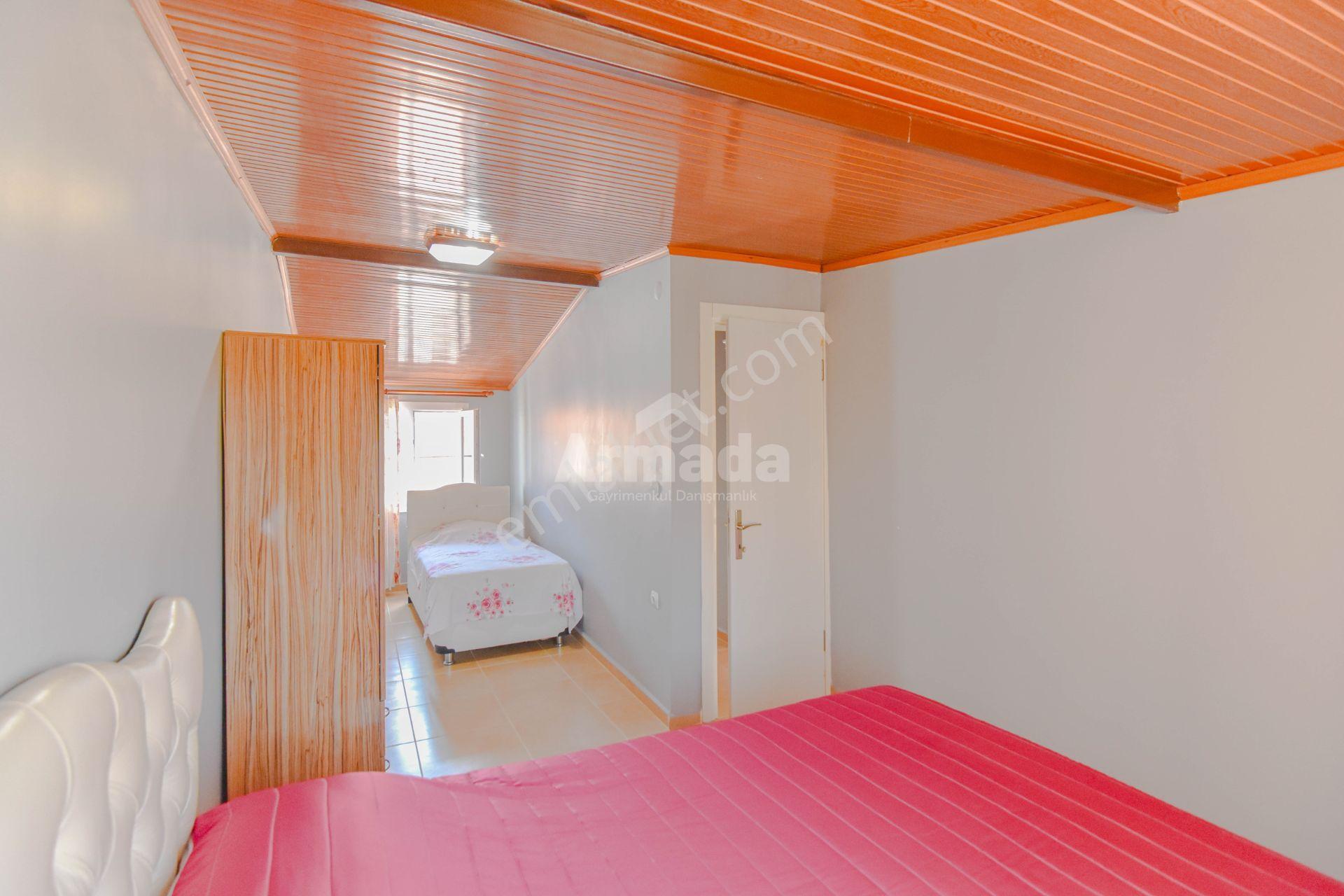 Kuşadası Davutlar Sahilde Köşe Konumlu 5+1 Tripleks Villa - Görsel 22