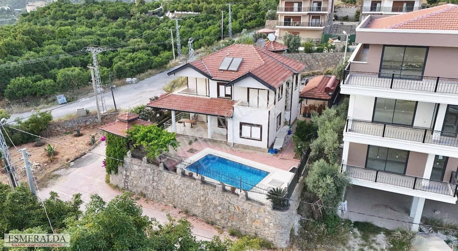Alanya Oba'da Kiralık 4+1 Havuzlu Müstakil Villa