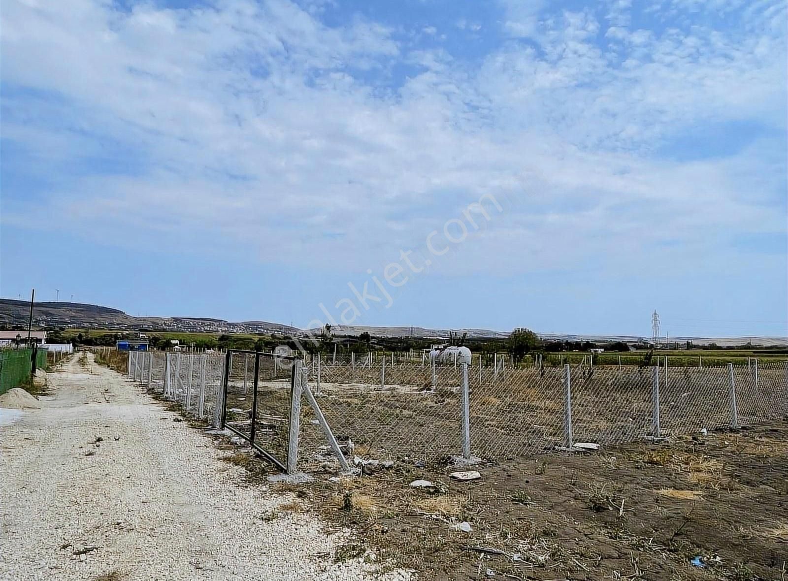 Çatalca Elbasan’da Satılık 250 Metre Elektrik Aboneliği Vardır Yerleşimin İcinde Fırsat Yer - Görsel 14