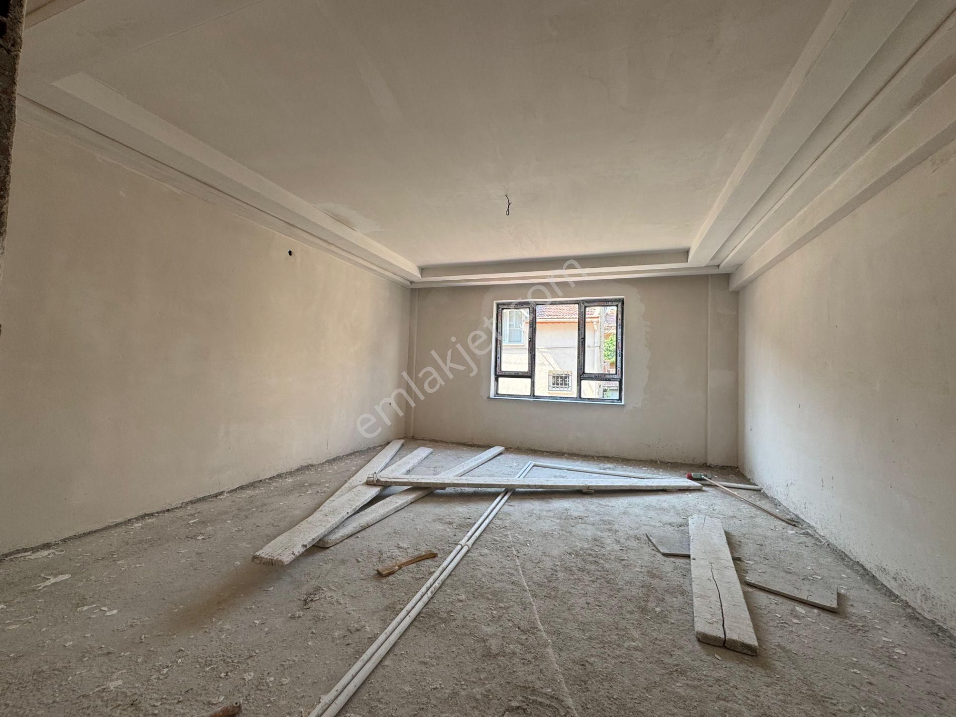 Çamlıca Mh Ulusal Egemenlik Blv Yakını Sıfır 3+1 Daire Ro-15