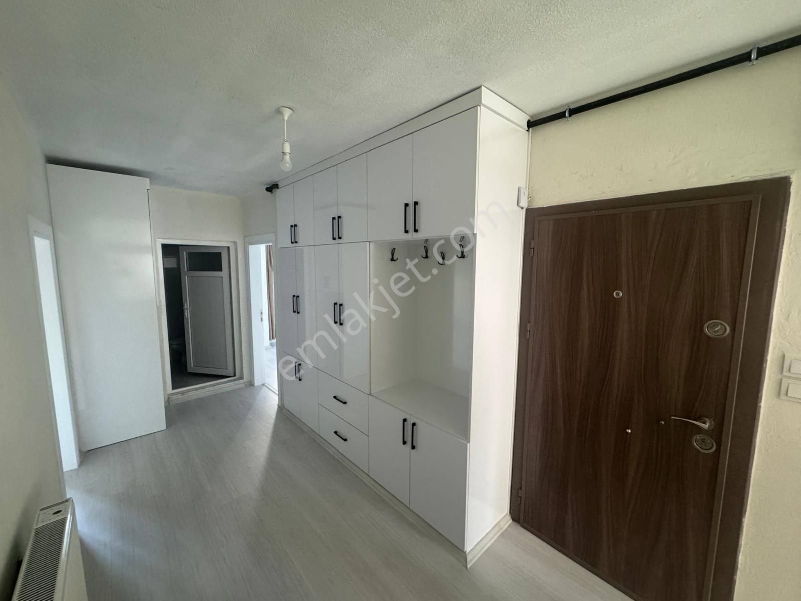 Turgutlu Kiralık Kurtuluş Mah 1+1 65m2 Doğalgazlı Bahçeli Sıfır Zemin Kat Daire