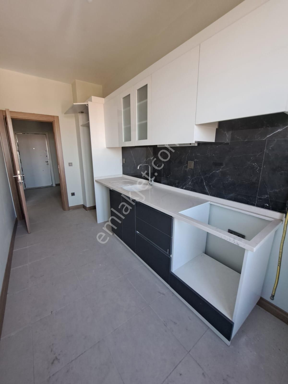 Toprak İnşaat...telsiz Toki Mükemmel Manzara 2+1 Kapalı Mutfak!!! - Görsel 2
