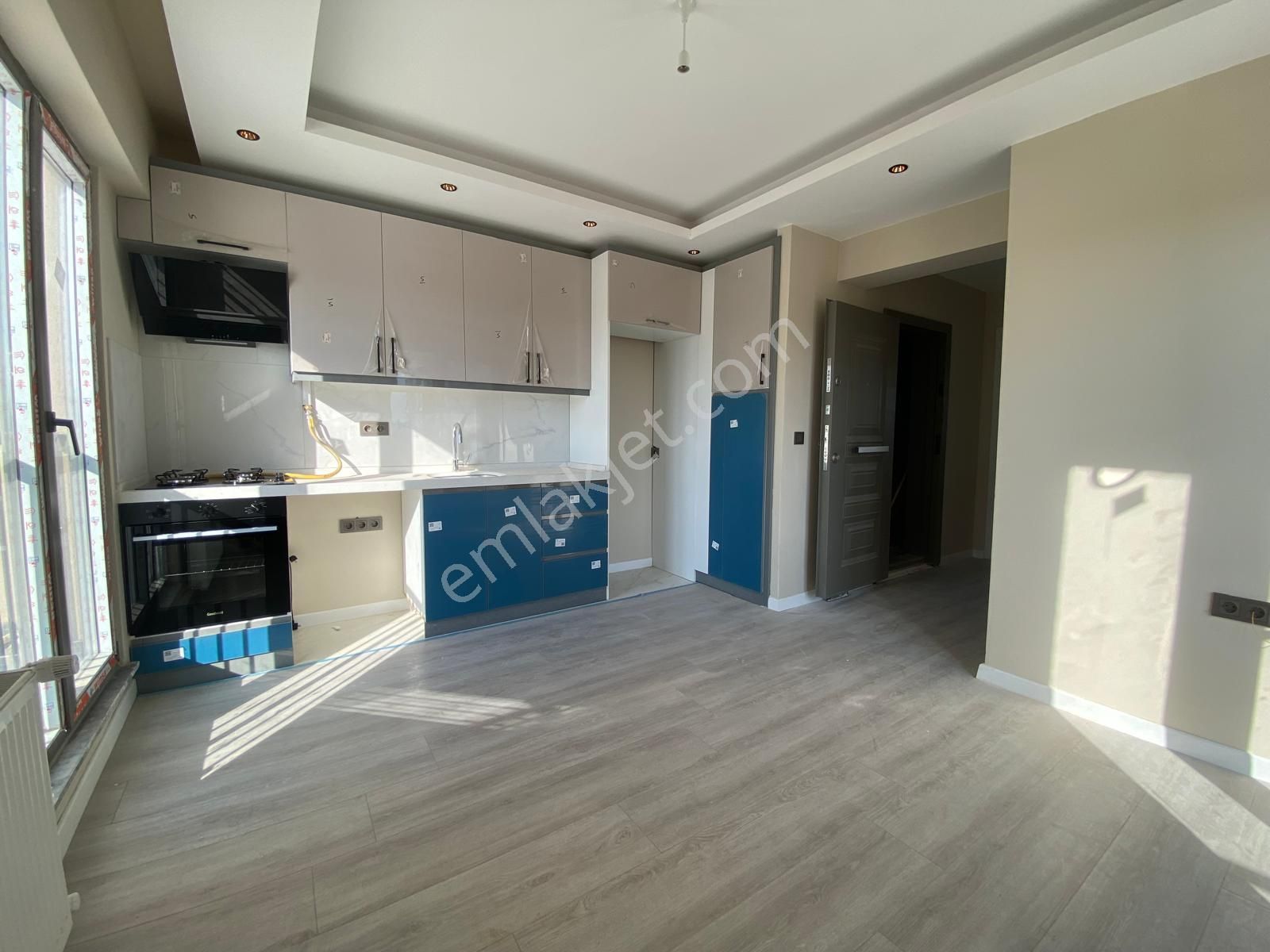 Çanakkale Merkez Karacaören 60 Mt Yol Üzerinde 1+1 Sıfır Daire!