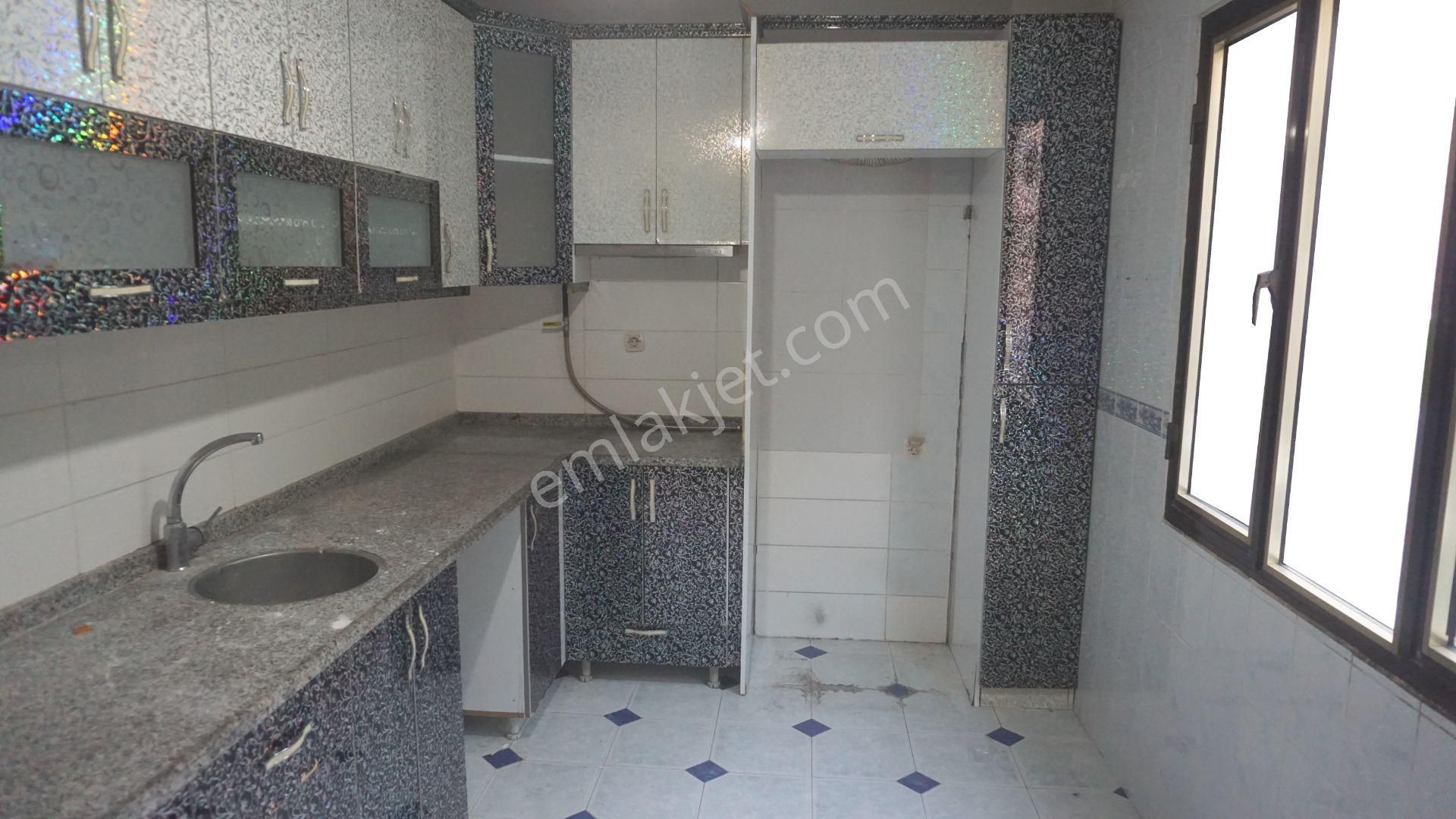 Şirintepede Kiralık 4+1 Doğalgazlı+balkonlu Çiğli Serkan Dan