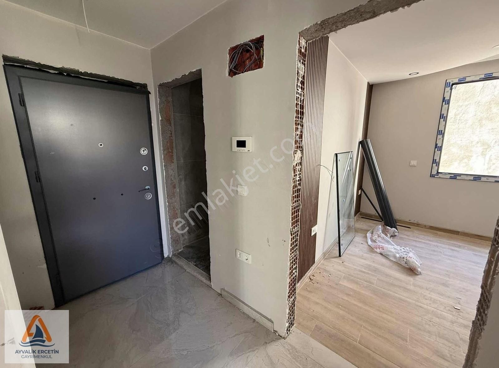 Ayvalık Merkez Denize Yürüme Mesafesi 2+1 Açık Mutfak Daire - Görsel 7
