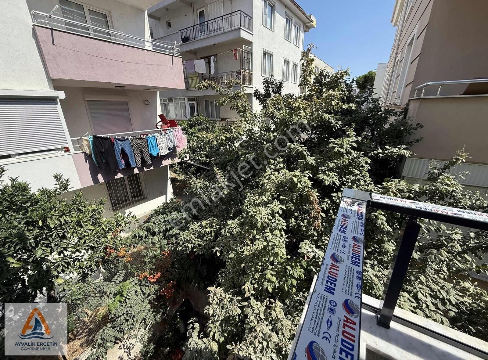Ayvalık Merkez Denize Yürüme Mesafesi 2+1 Açık Mutfak Daire - Görsel 22