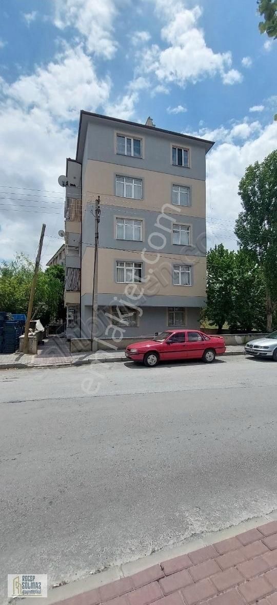 Mehmet Akif Mahallesinde Satılık 3+1 Daıre