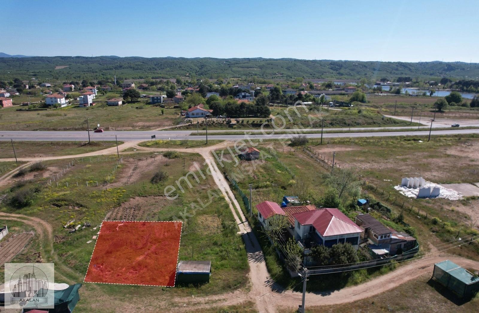 Karasu'da Denize Ve Sahil Yoluna Çok Yakın Mesafede 301 M2 Arsa - Görsel 3