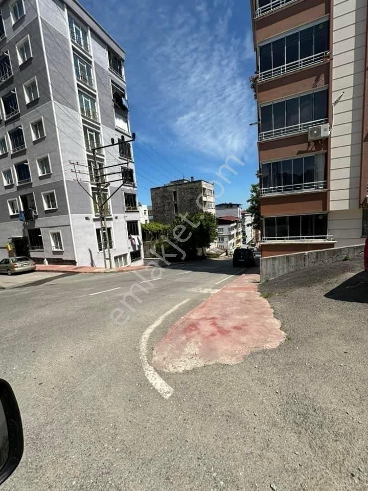 Evim-nur'dan Kadifekale Mh 12m2 Caddeye Cephe Kiralık Dükkan