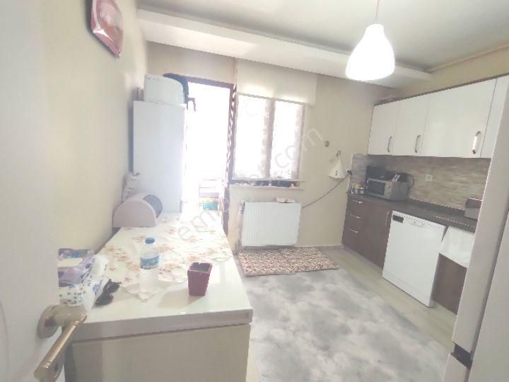 Bursa Kestel Vani Mehmet Mah'de Çamlıkta Site İçerisinde Satılık 6 Yıllık Tadilatlı 3+1 Daire - Görsel 3