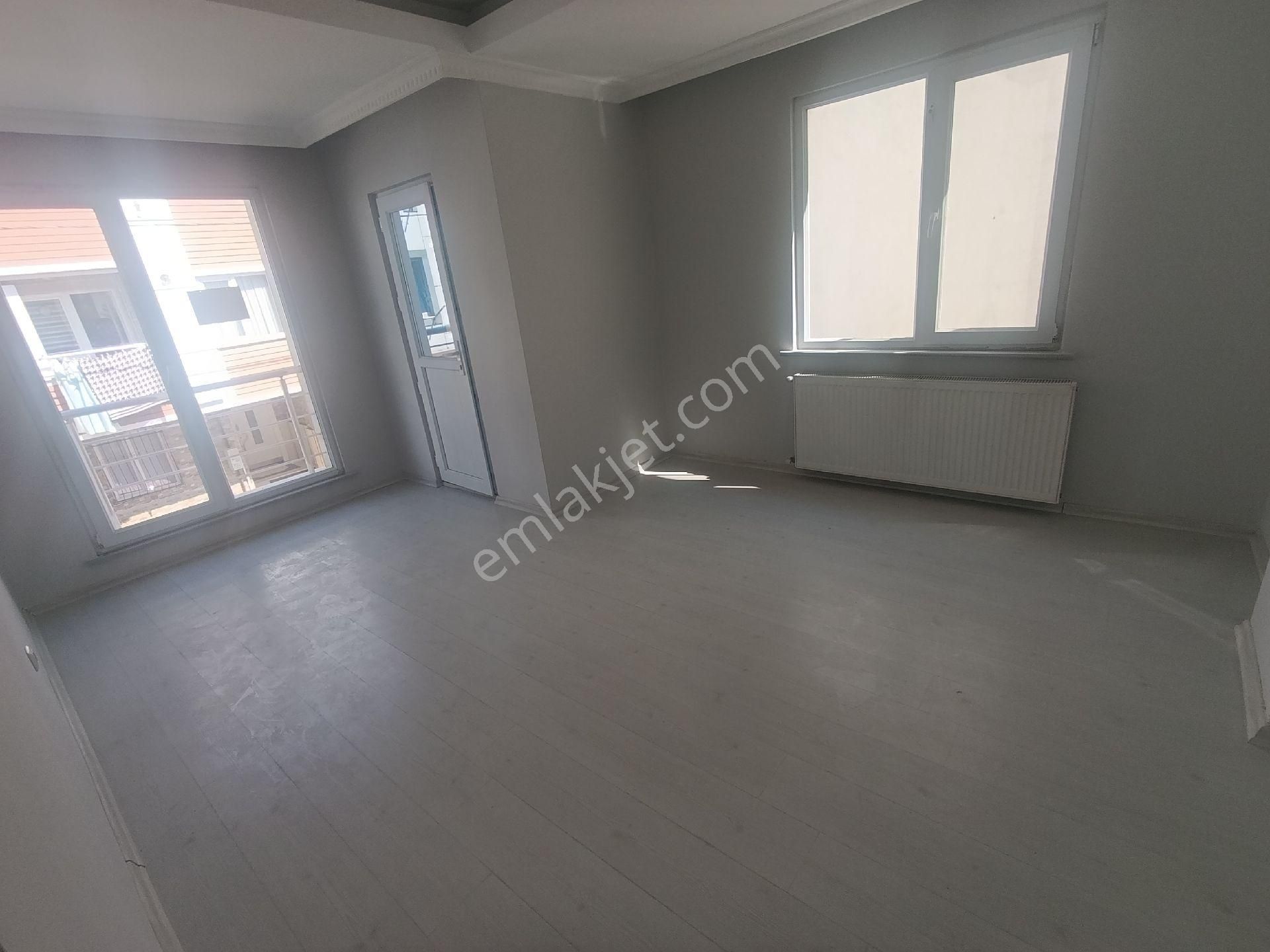 Nadir Emlaktan Kiralık 2+1 Arakati Öncephe