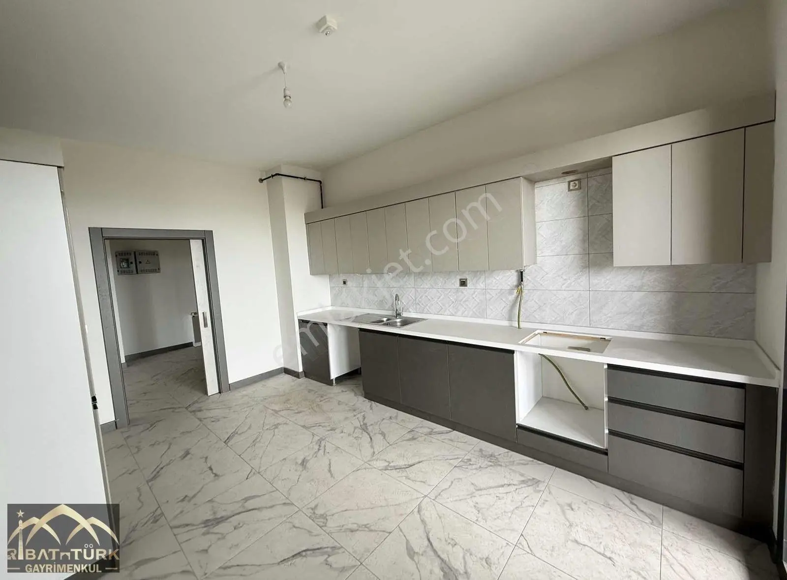 Trabzon Çömleki Toki Rzds. 4+1 Kiralık Daire - Görsel 5