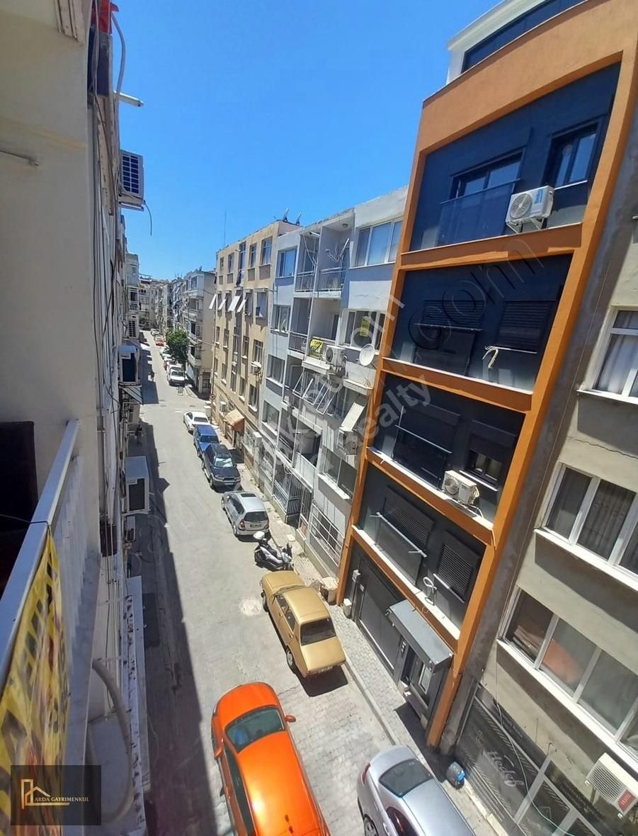 Tersane Mah. Geniş Çitf Cephe 3+1 120 M2