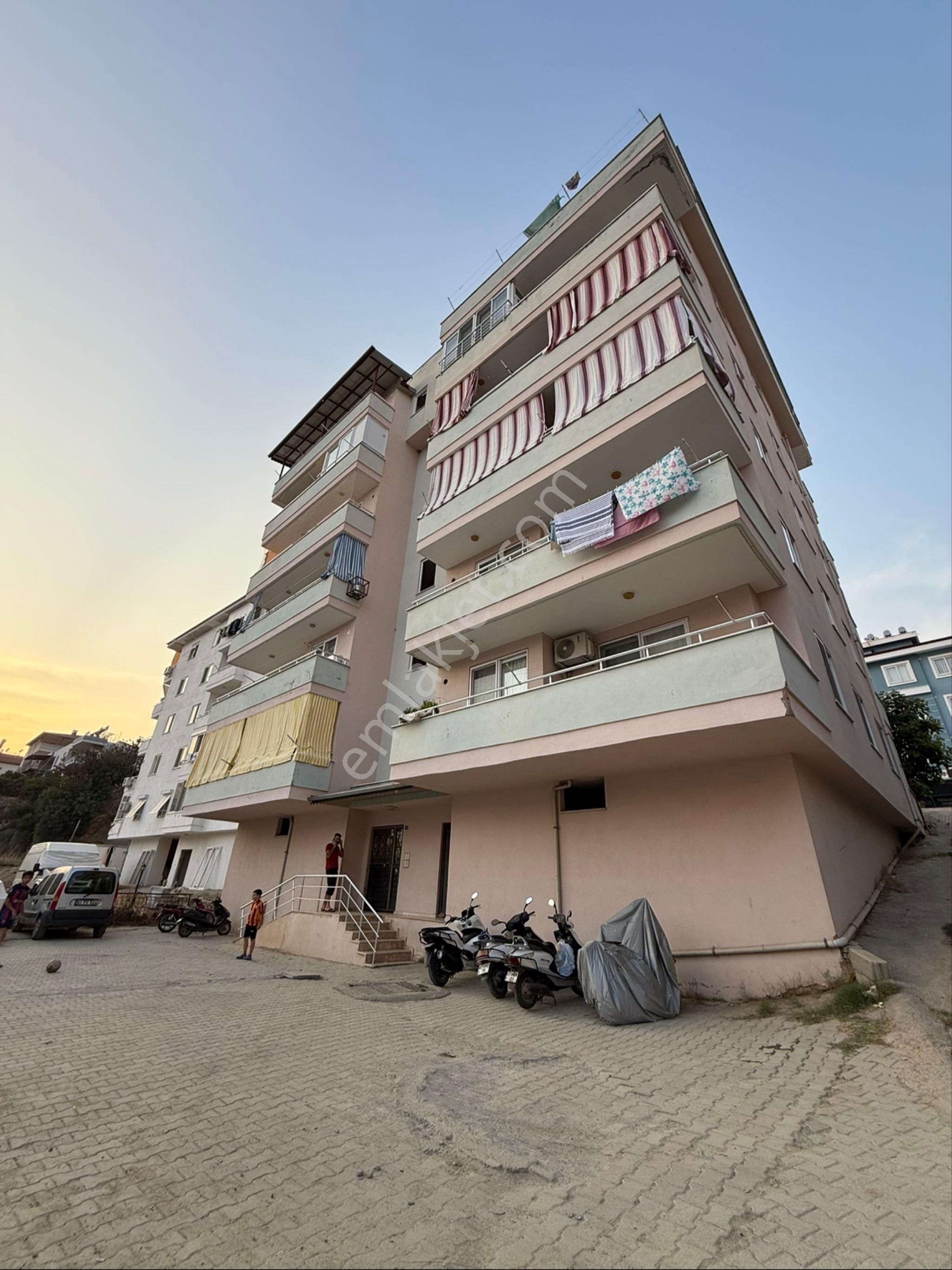 Alanya Payallar Satılık 2+1 Geniş Daire