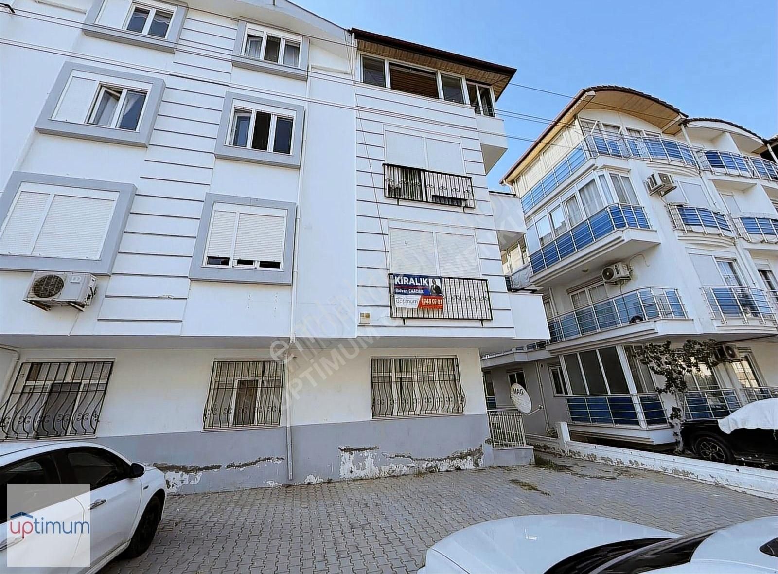 Ilıca'da Kiralık 2+1 Daire Aileye Uygun, Merkezi Konumda