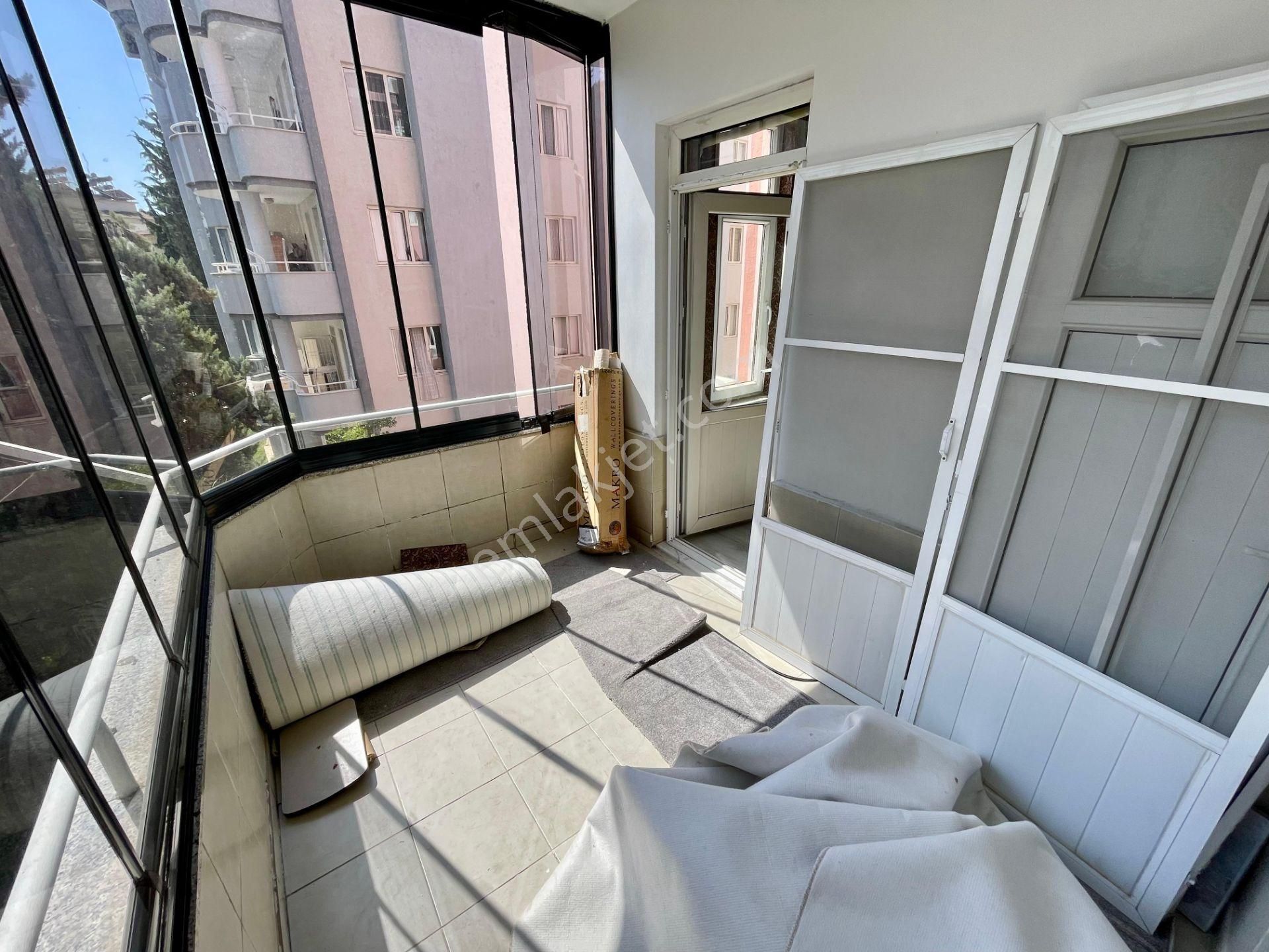Roxy Group'tan Cadde Üzeri Geniş Oturumlu Satılık 4+1 Daire!!!
