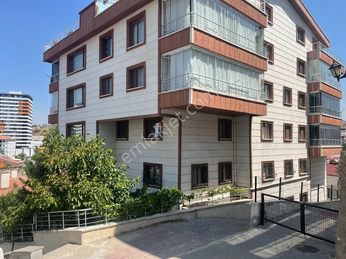 Aşıkpaşa Mah 2+1 Giriş Ön Cephe Kombili