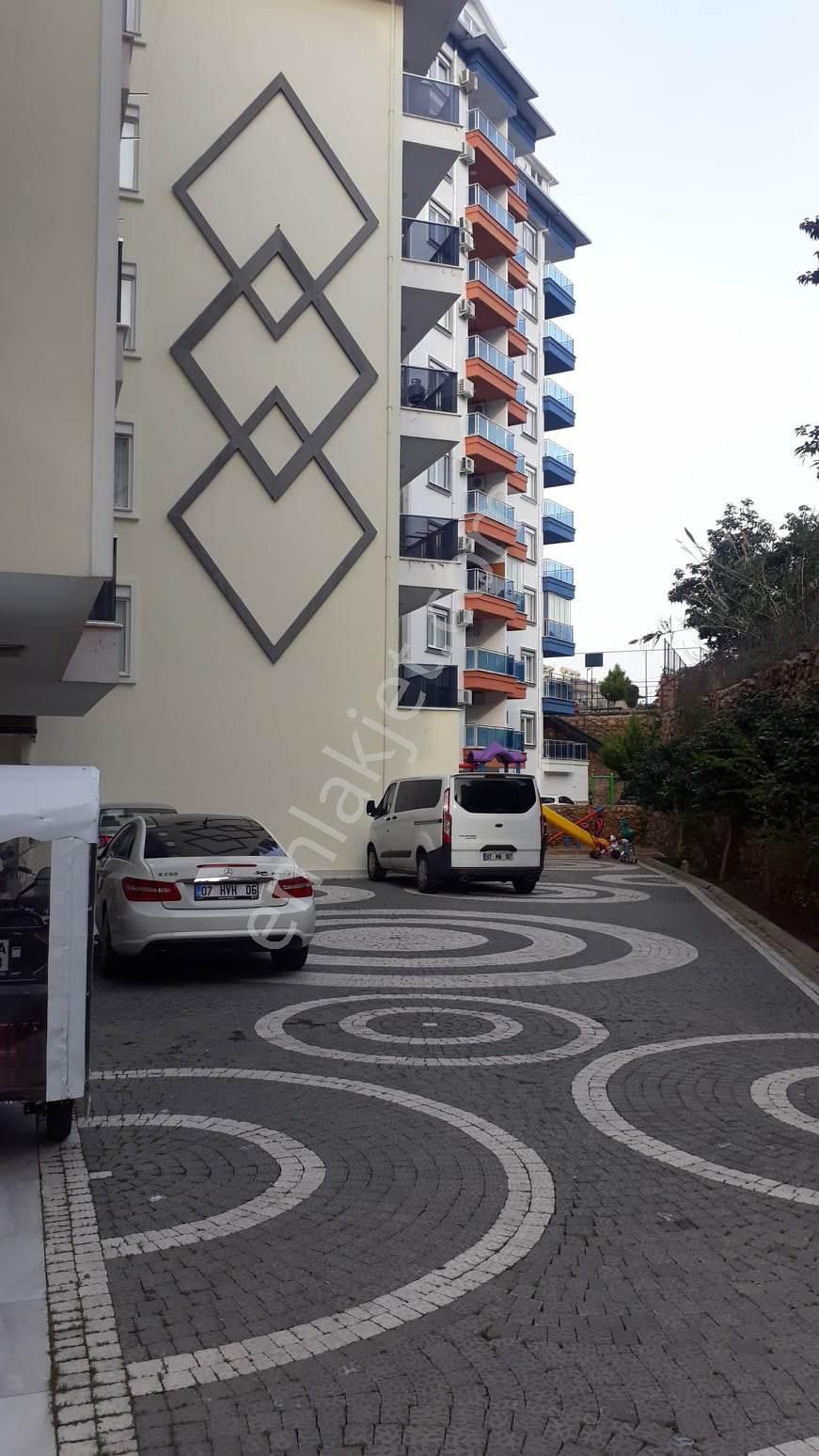 🏡 Tosmur – Alanya’da Satılık Lüks Dubleks Daire