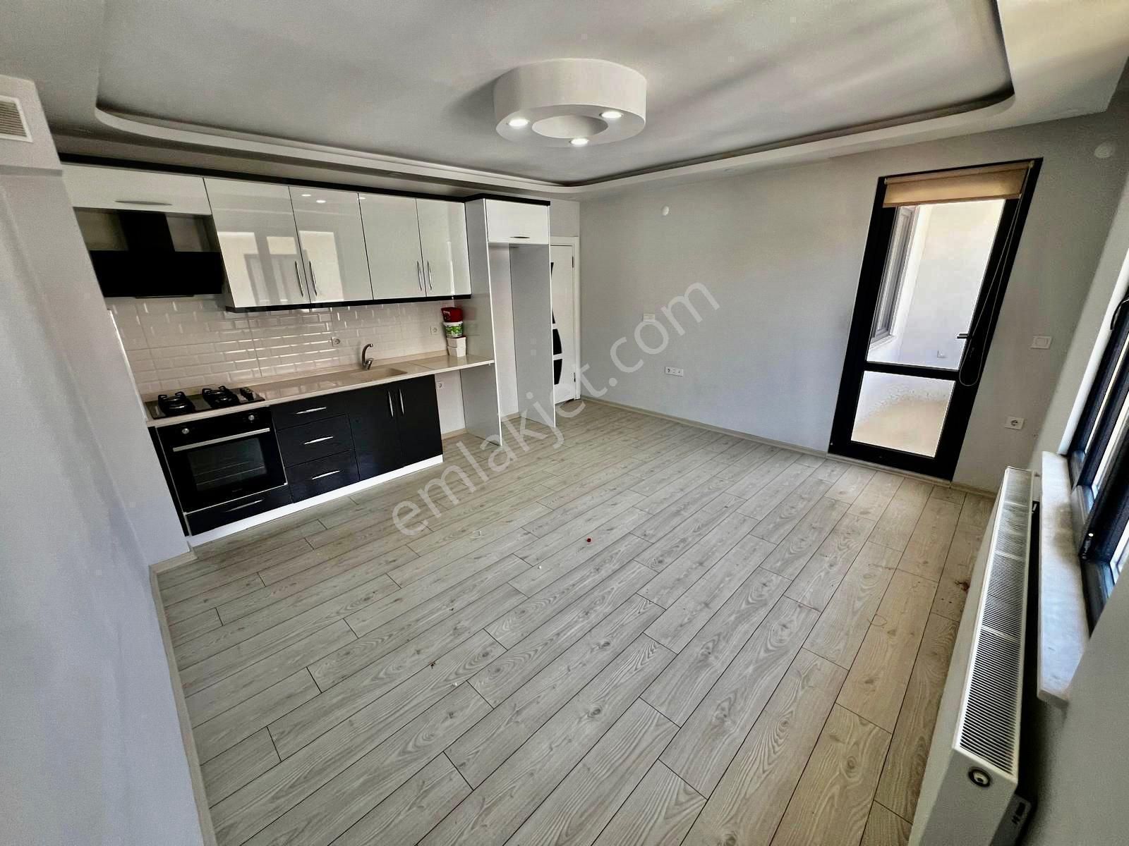 ▓karabuluttan▓ön Cephe 4 Yaşında Lüx Tasarım & Doğalgazlı 1+1 Satılık Daire