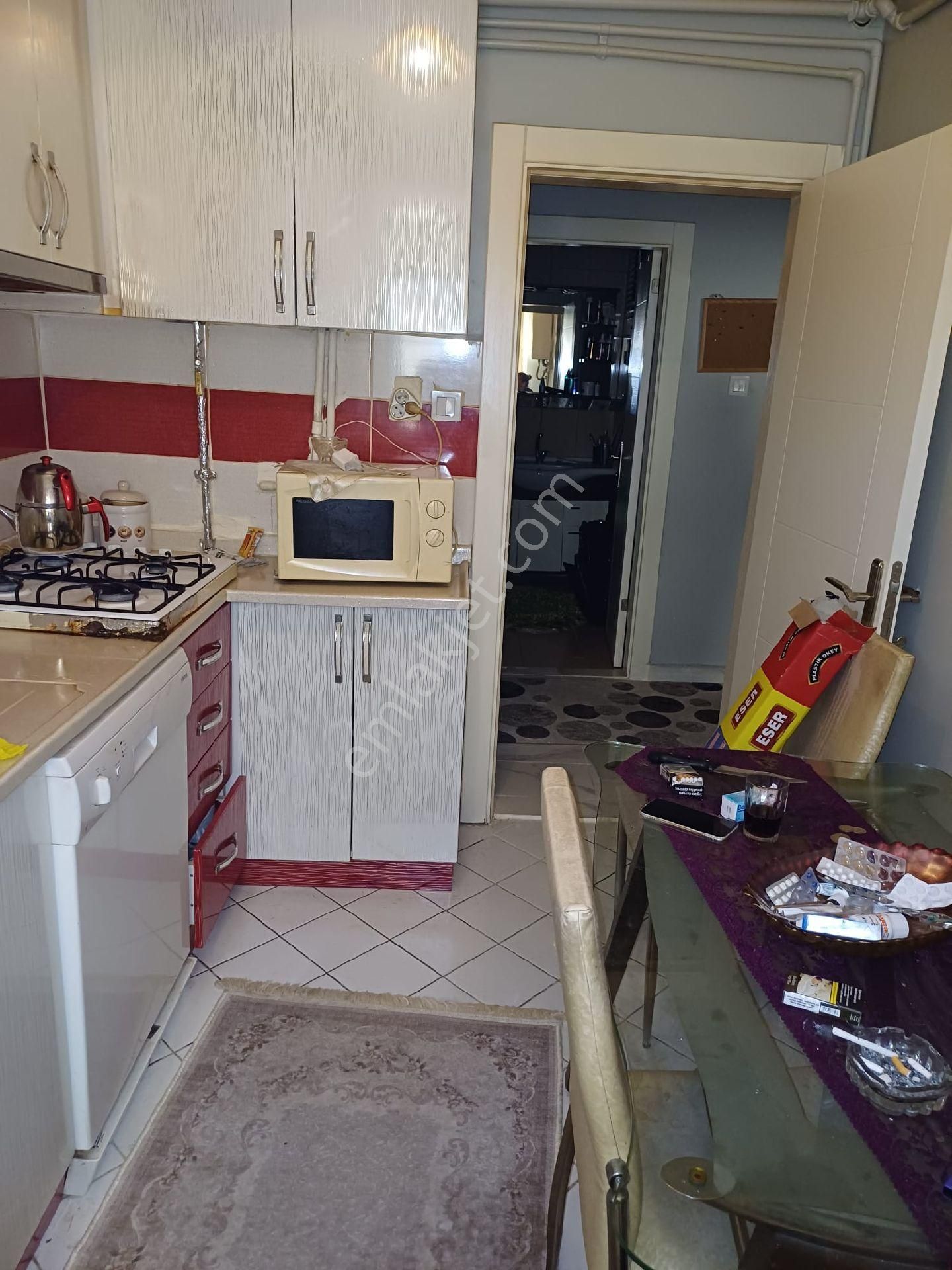 Yüksel'den Dikmen Sokullu Nimet Caddesinde 2+1 Mobilyali.