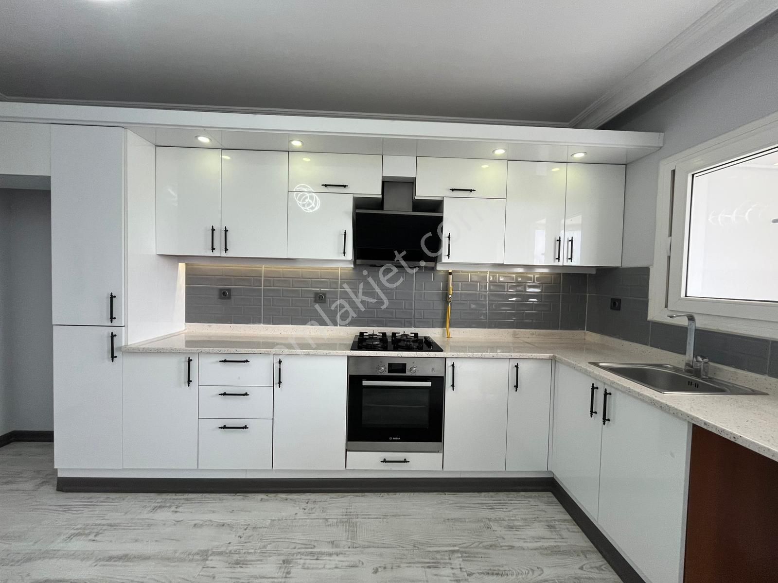 İz'den Huzurevlerin'de 4+1 Lüx Daire - Görsel 2