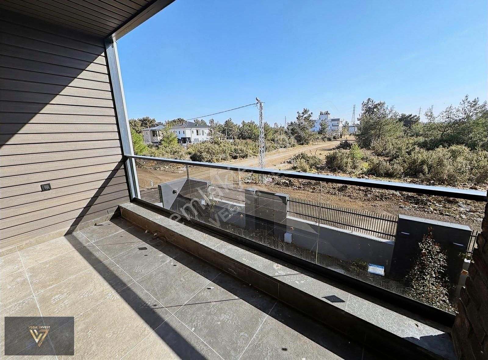 Döşemealtın'da Müstakil Havuzlu Köşe Villa | Vega Invest | - Görsel 12