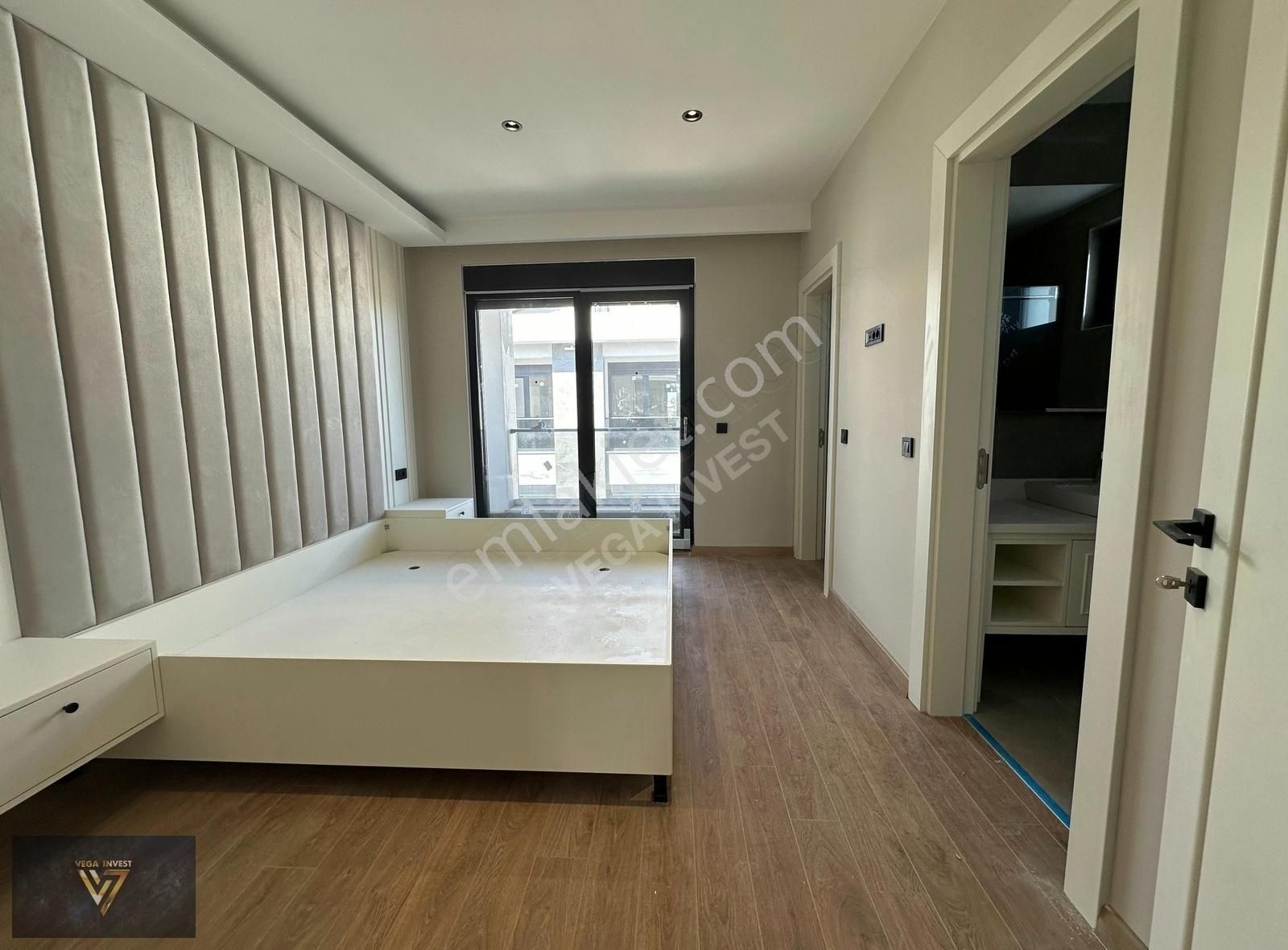 Döşemealtın'da Müstakil Havuzlu Köşe Villa | Vega Invest | - Görsel 23