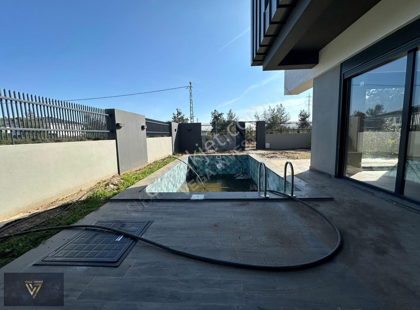 Döşemealtın'da Müstakil Havuzlu Köşe Villa | Vega Invest | - Görsel 22