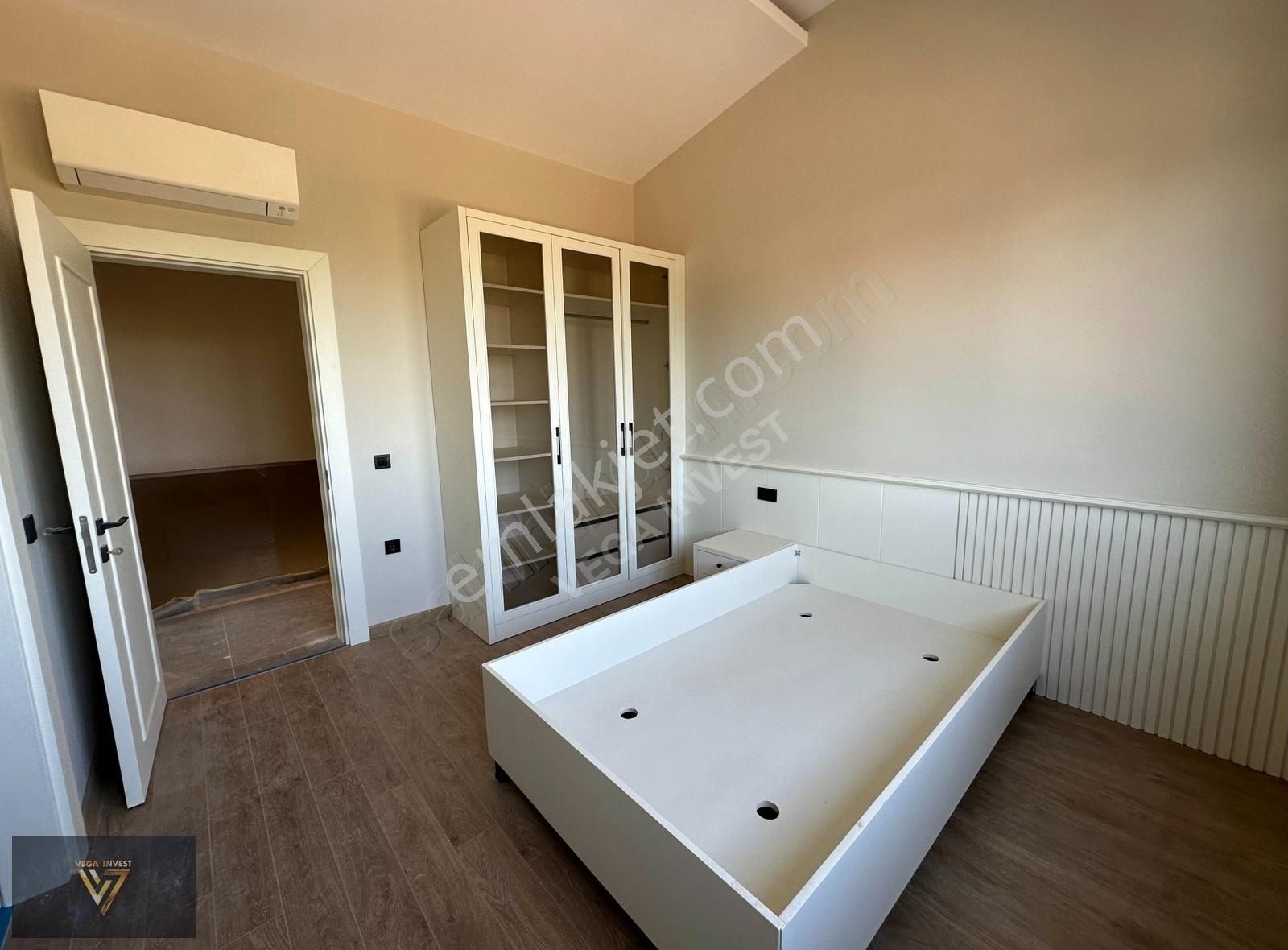 Döşemealtın'da Müstakil Havuzlu Köşe Villa | Vega Invest | - Görsel 10