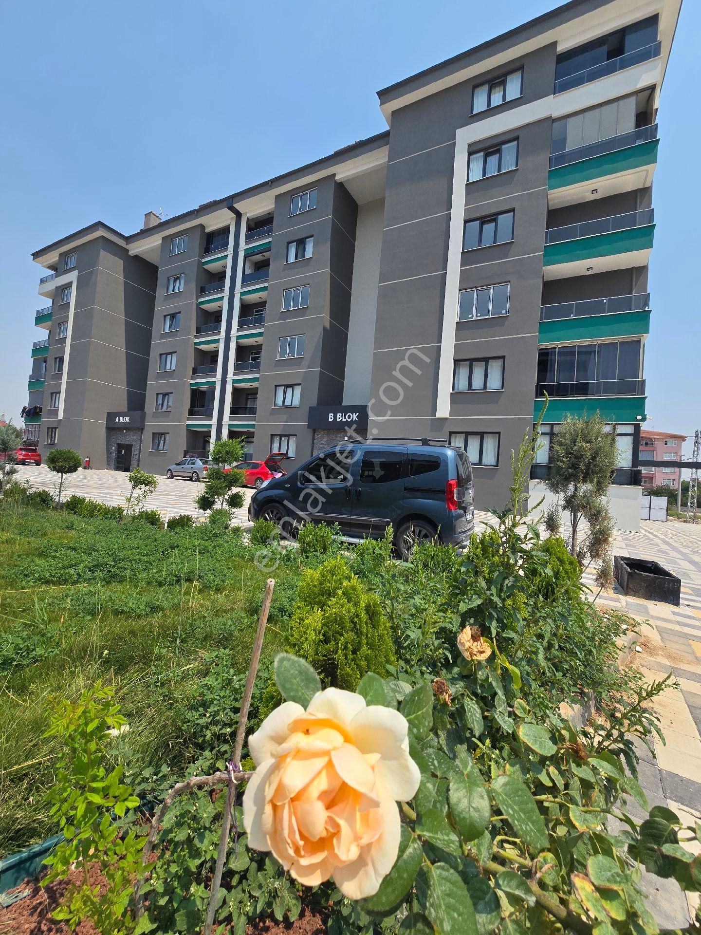 Gaziosman Paşa Mh Adliye Yakını Site İçi Arakat Lüx 4+1 Dairemiz Satılık