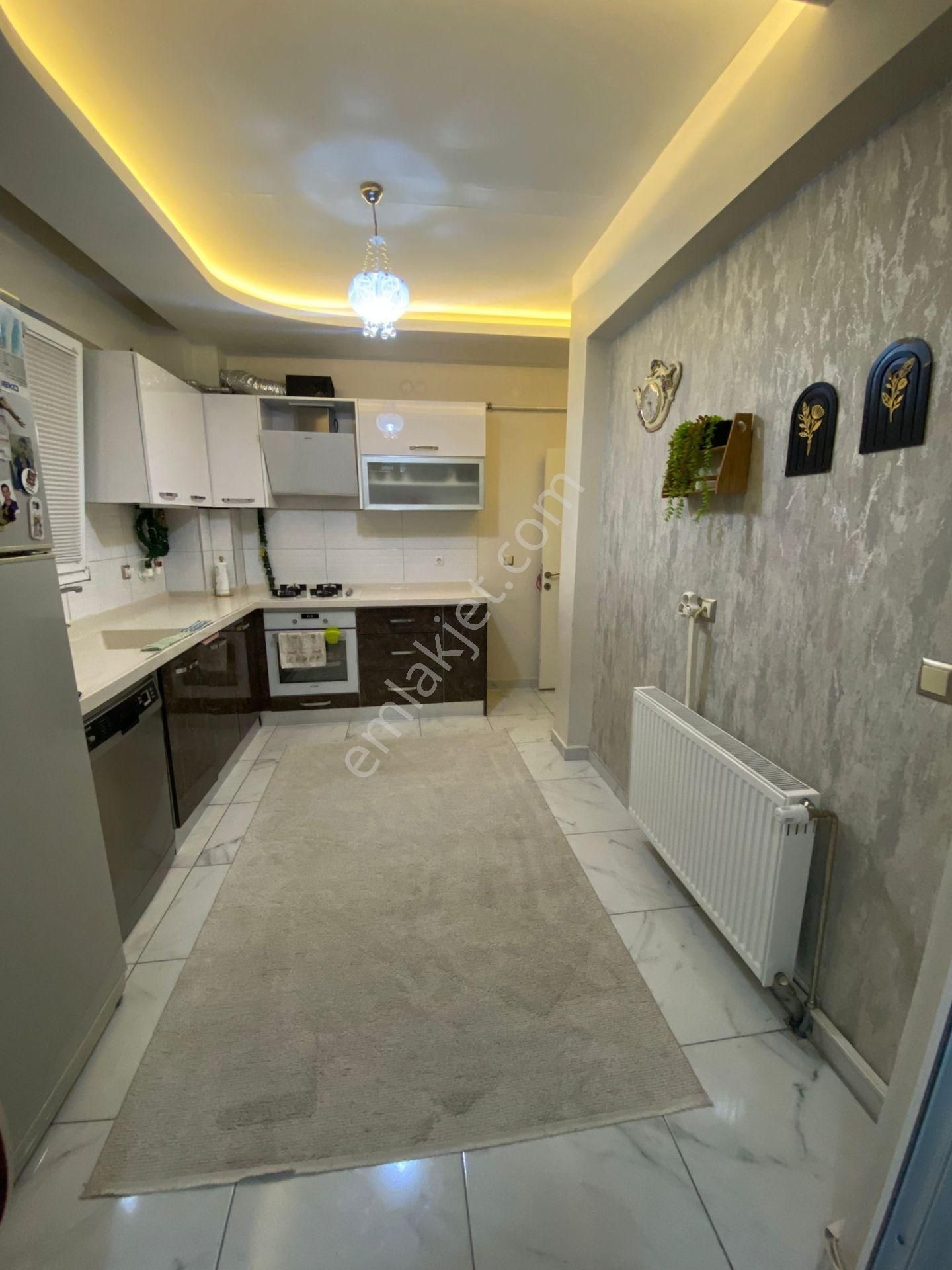 Kazımkarabekirde Satılık 2+1 Daire Güzel Konumda